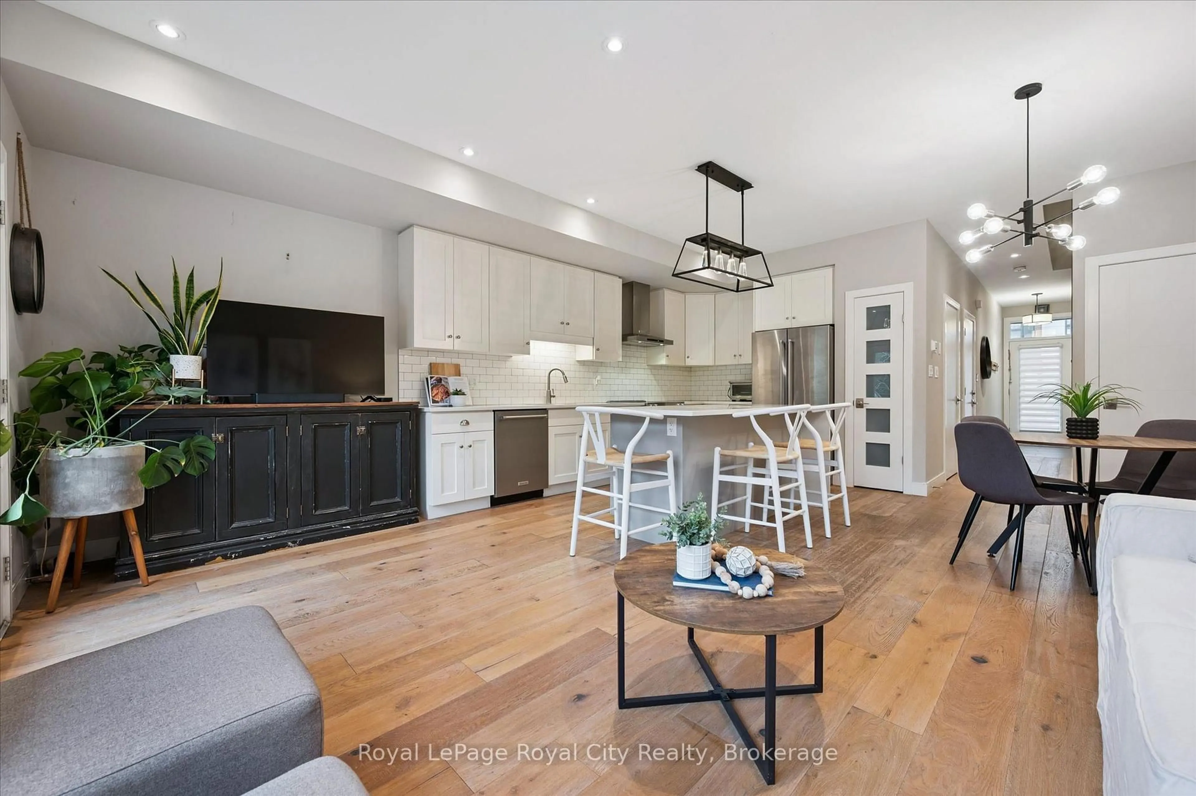 Open concept kitchen, unknown for 60 Arkell Rd #83, Guelph Ontario N1L 0N8