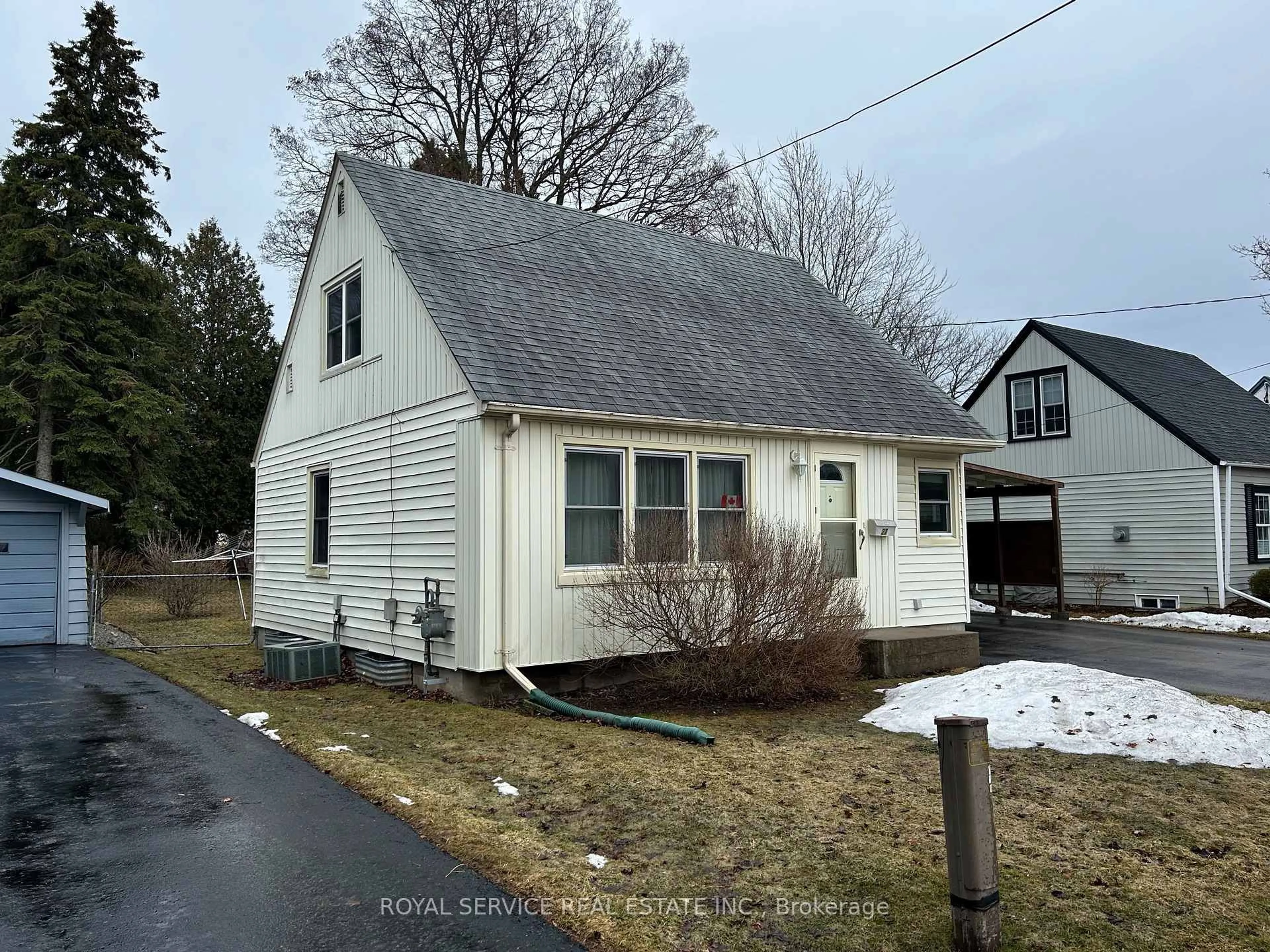 Unknown for 27 Caroline St, Port Hope Ontario L1A 1Y6