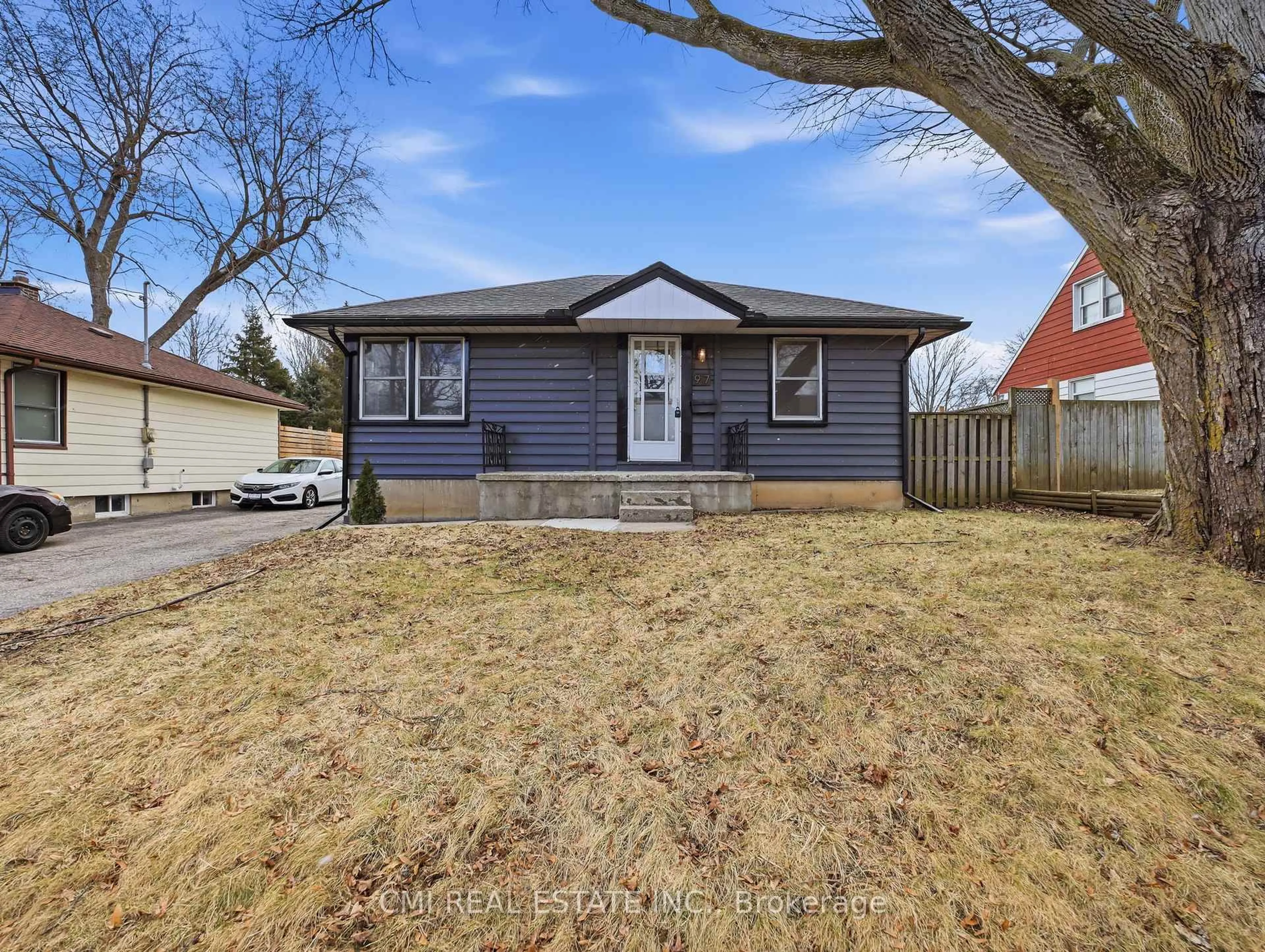 Unknown for 97 Stewart Ave, Cambridge Ontario N1R 2V1