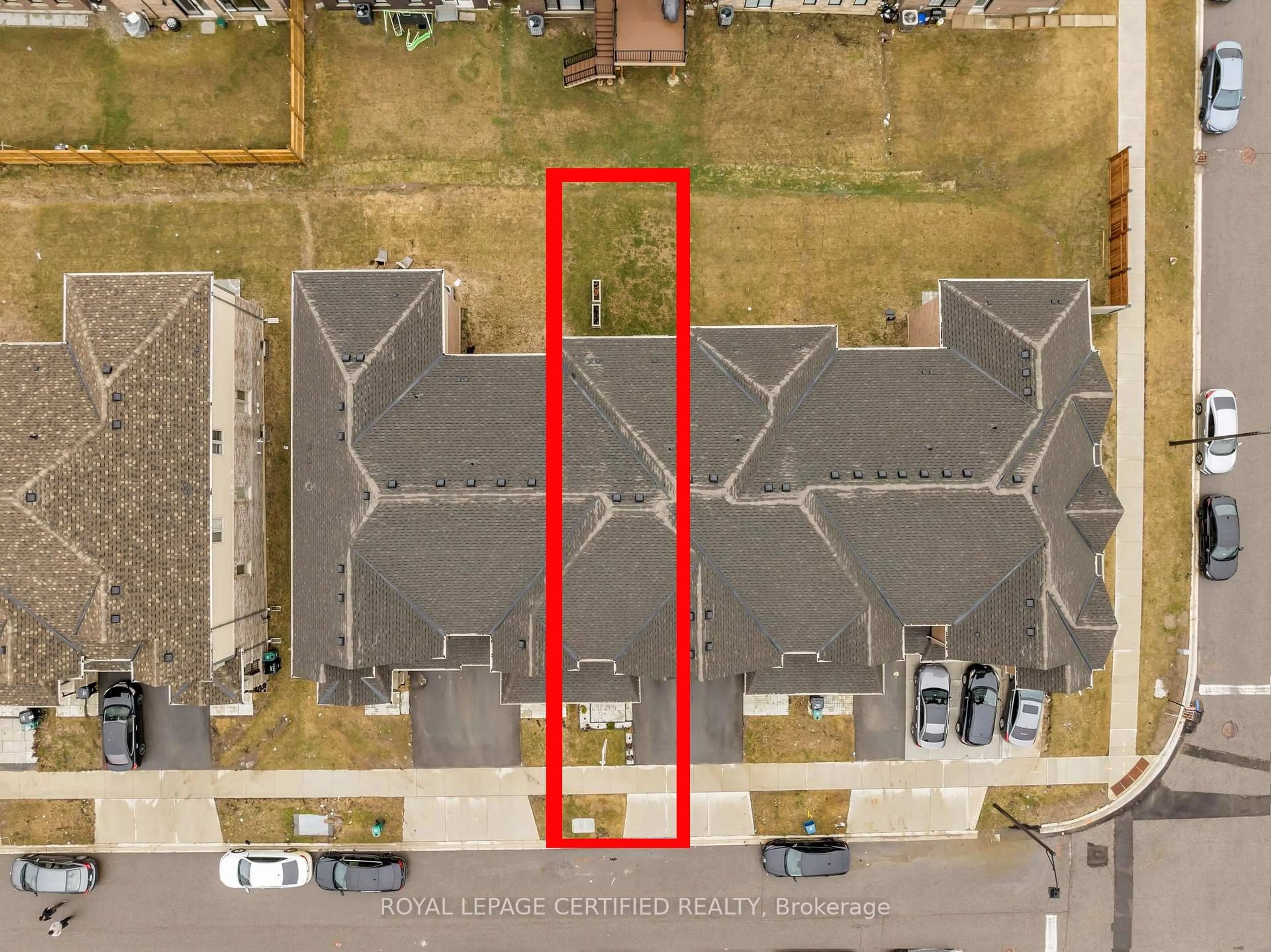 A pic from outside/outdoor area/front of a property/back of a property/a pic from drone, building for 66 Grassbourne Ave, Kitchener Ontario N2R 0S5