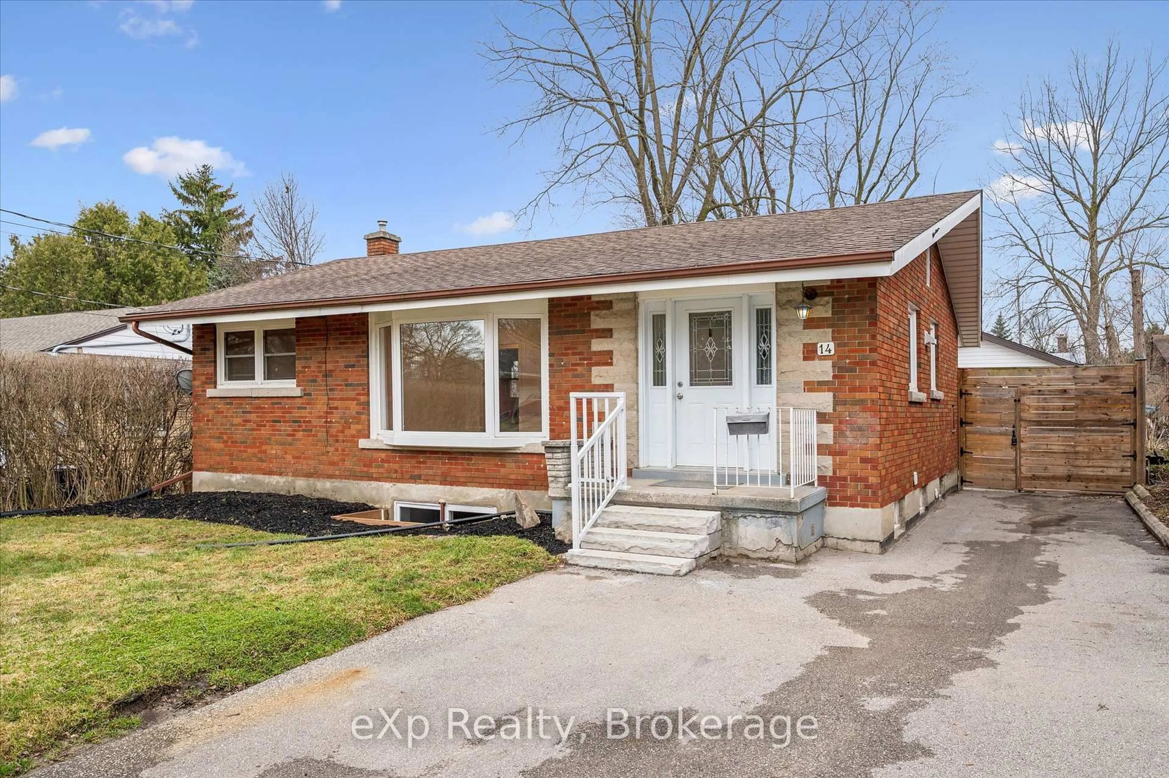 Home with brick exterior material, street for 14 Lincoln Cres, Guelph Ontario N1E 1Y8