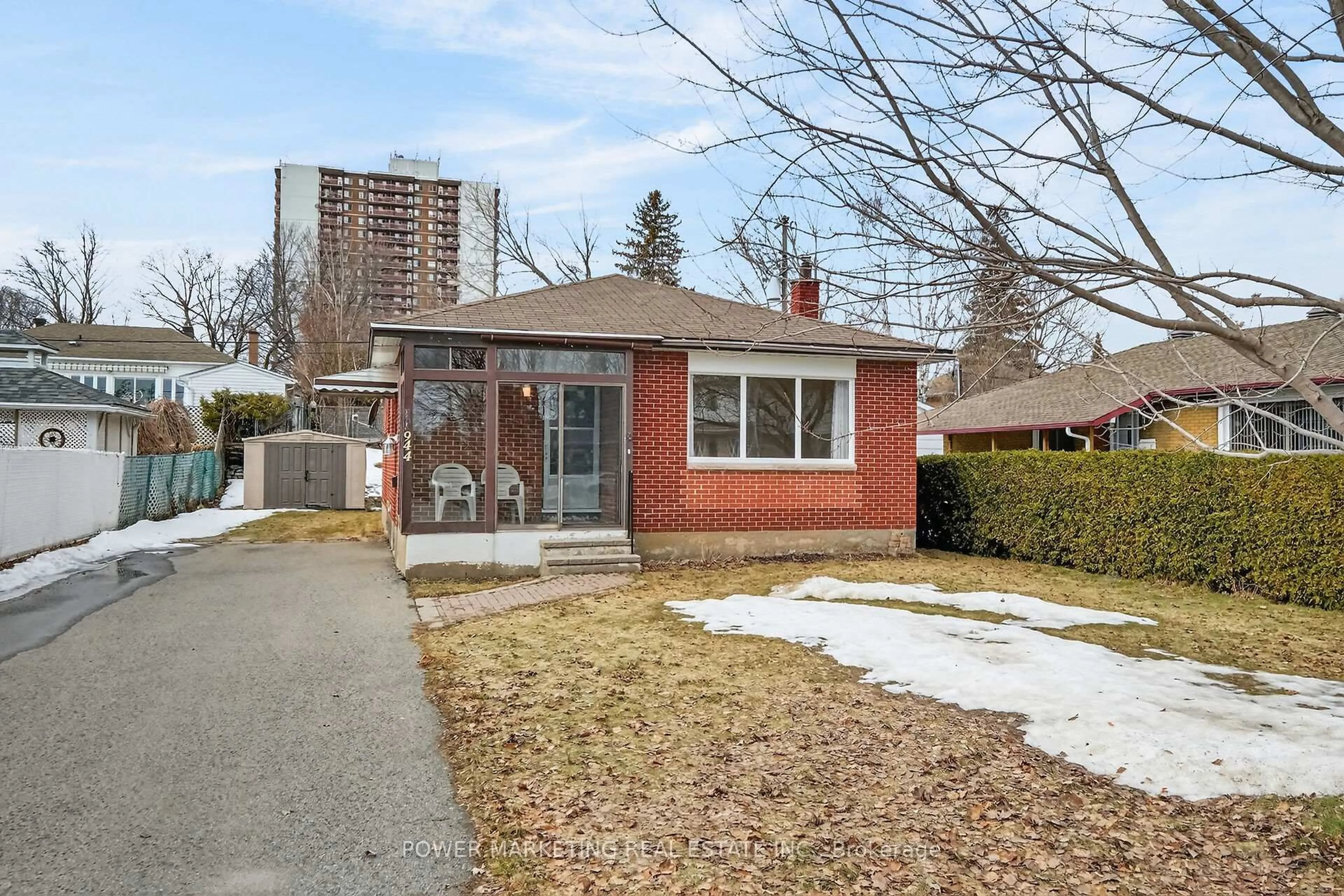 Home with brick exterior material, street for 944 Eve St, Ottawa Ontario K1K 3R4