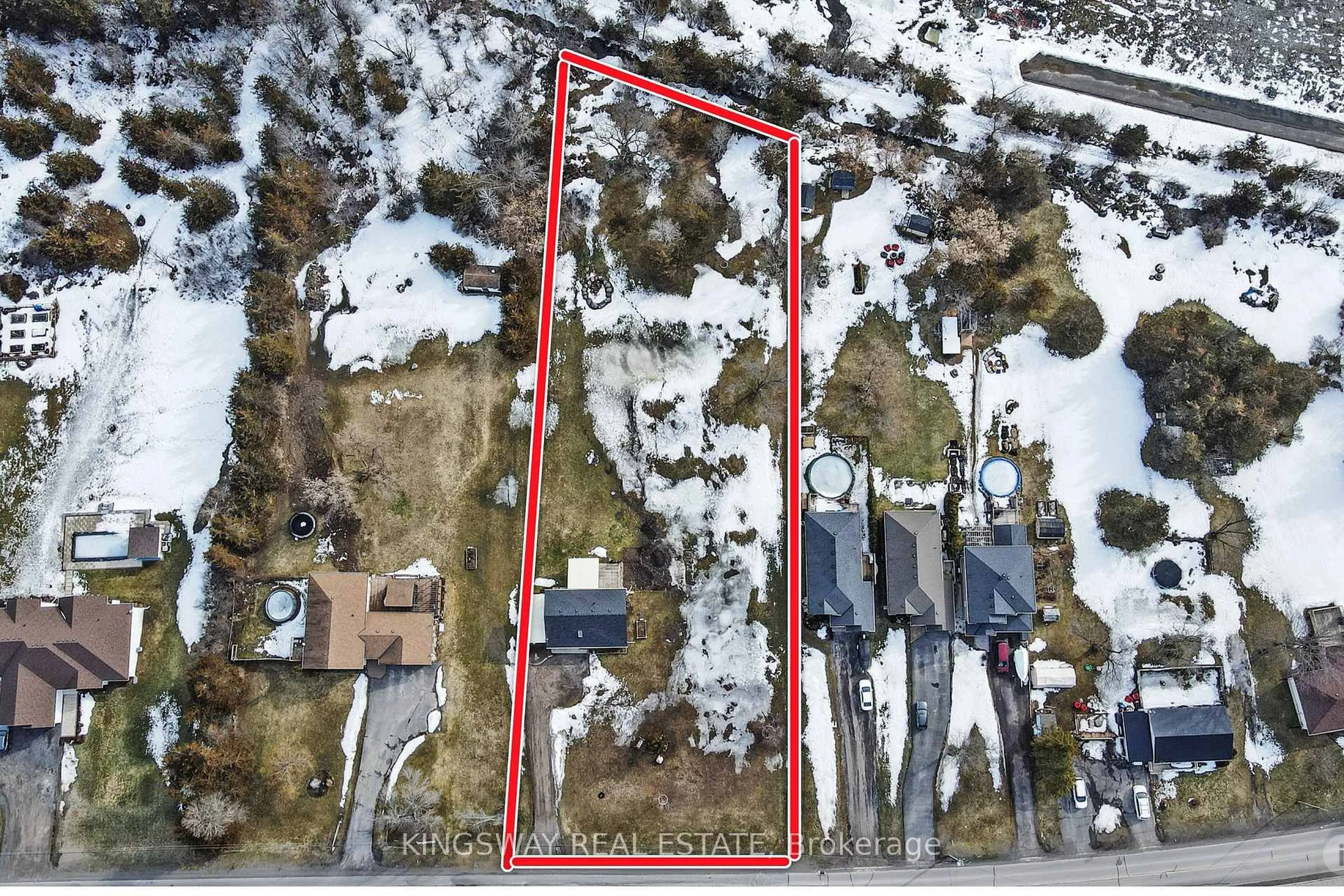 A pic from outside/outdoor area/front of a property/back of a property/a pic from drone, street for 20 Glen Ross Rd, Hastings Ontario K0K 2C0