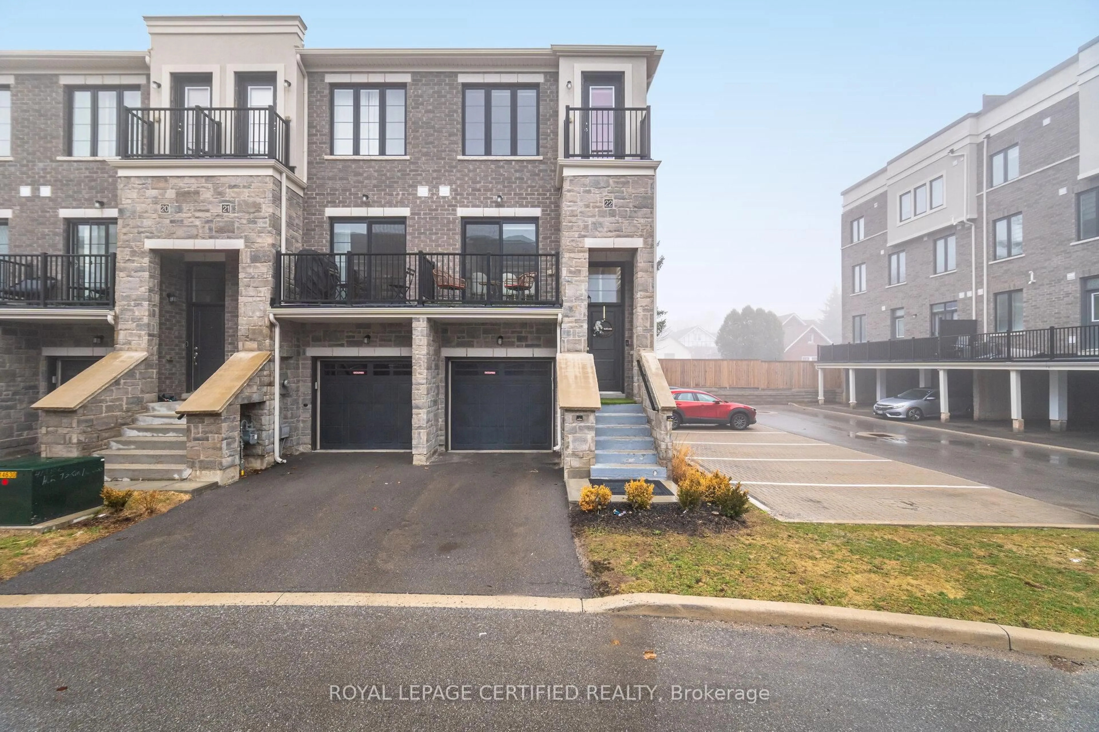 A pic from outside/outdoor area/front of a property/back of a property/a pic from drone, street for 383 Dundas St #22, Hamilton Ontario L8B 1X6