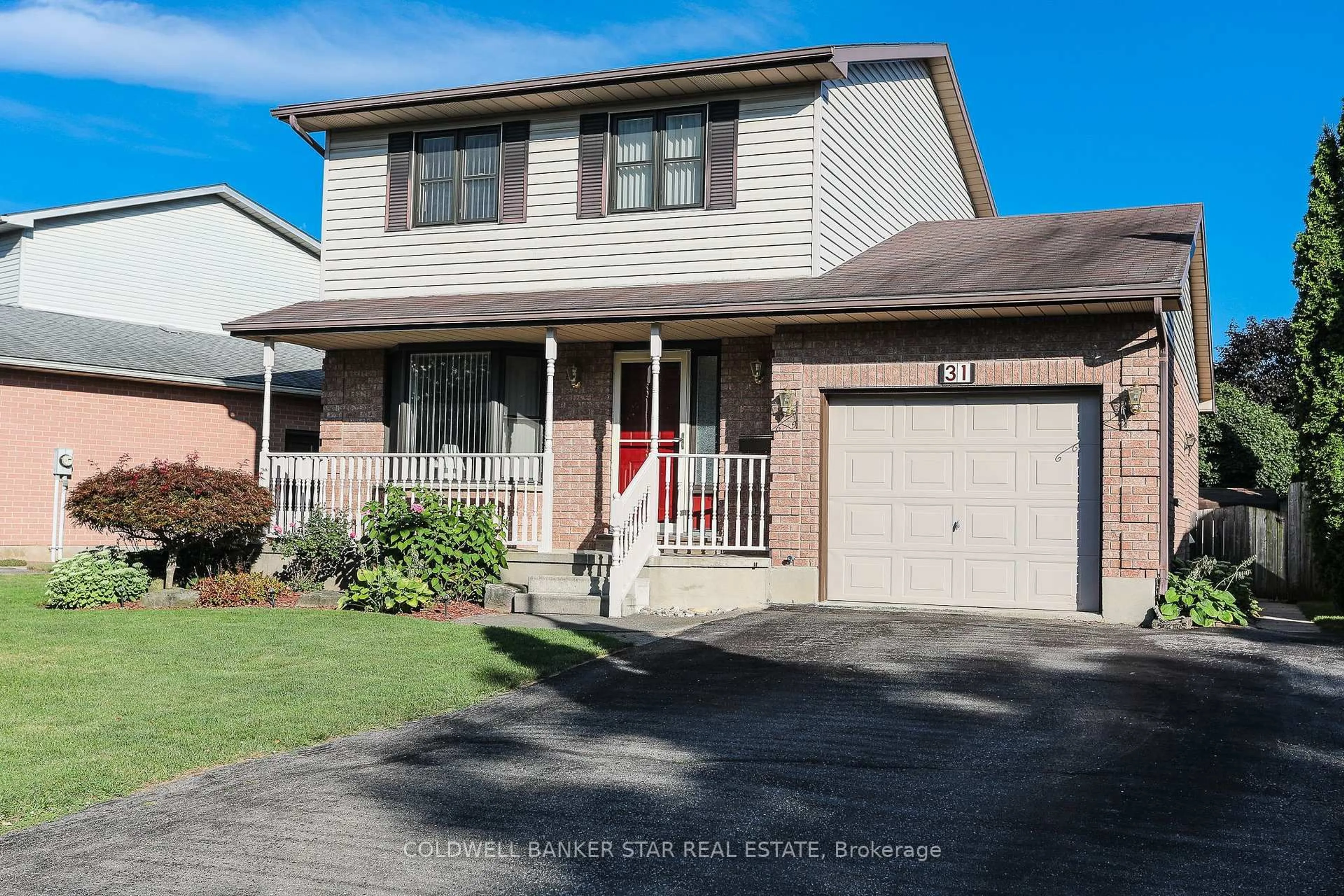 Home with brick exterior material, street for 31 Sinclair Cres, Aylmer Ontario N5H 3B7