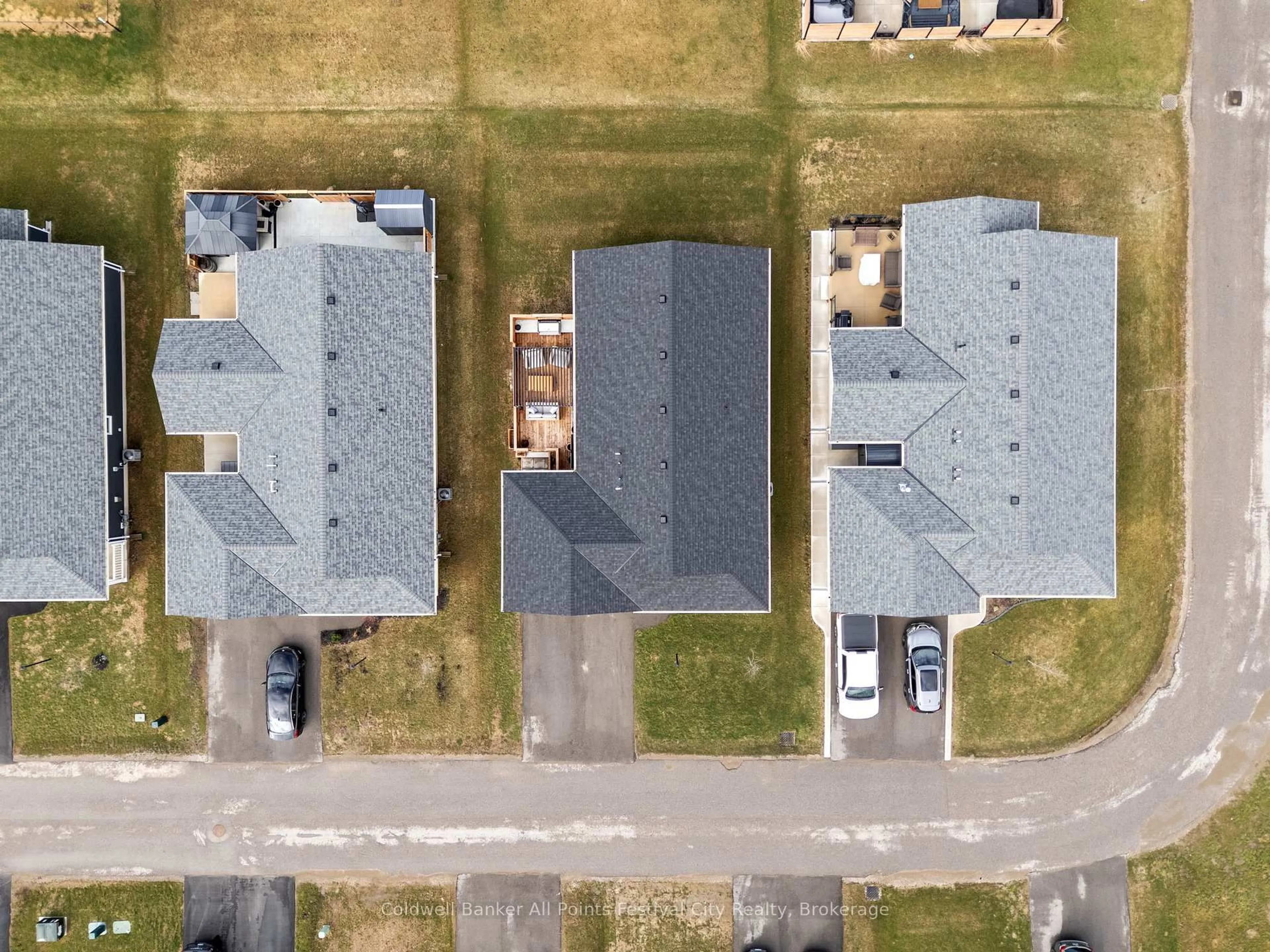 A pic from outside/outdoor area/front of a property/back of a property/a pic from drone, street for 197 Lake Breeze Dr, Ashfield-Colborne-Wawanosh Ontario N7A 0C6