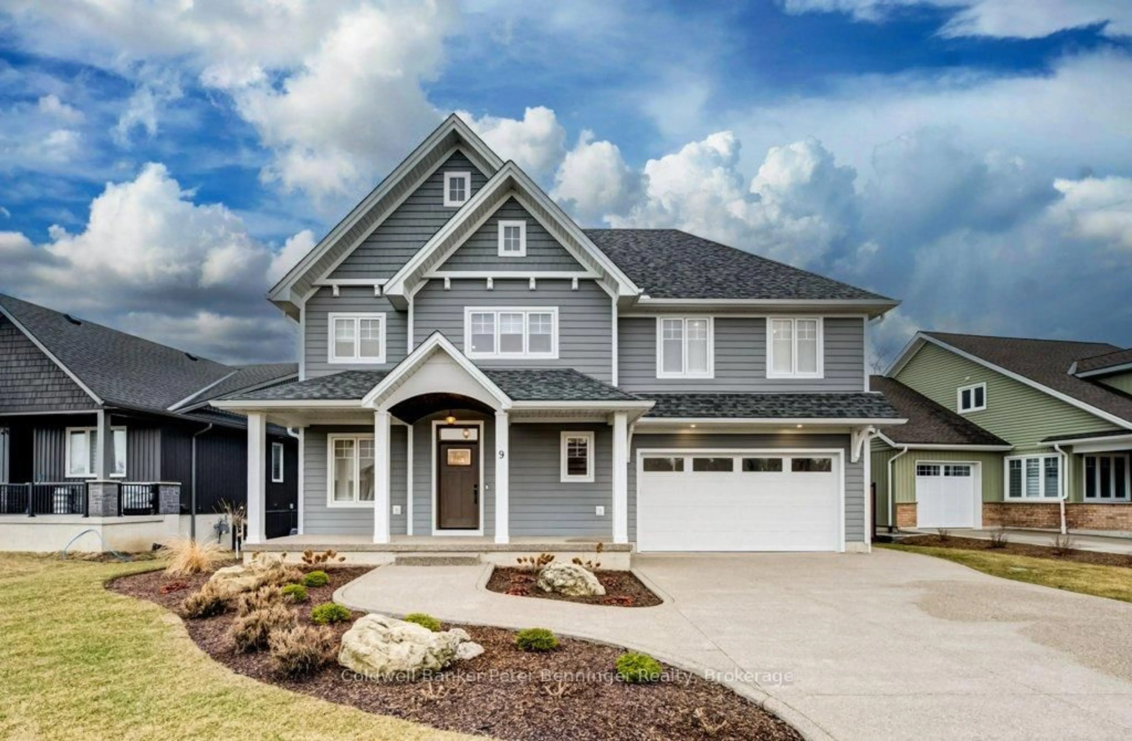 Home with vinyl exterior material, street for 9 Marshall Pl, Saugeen Shores Ontario N0H 2L0