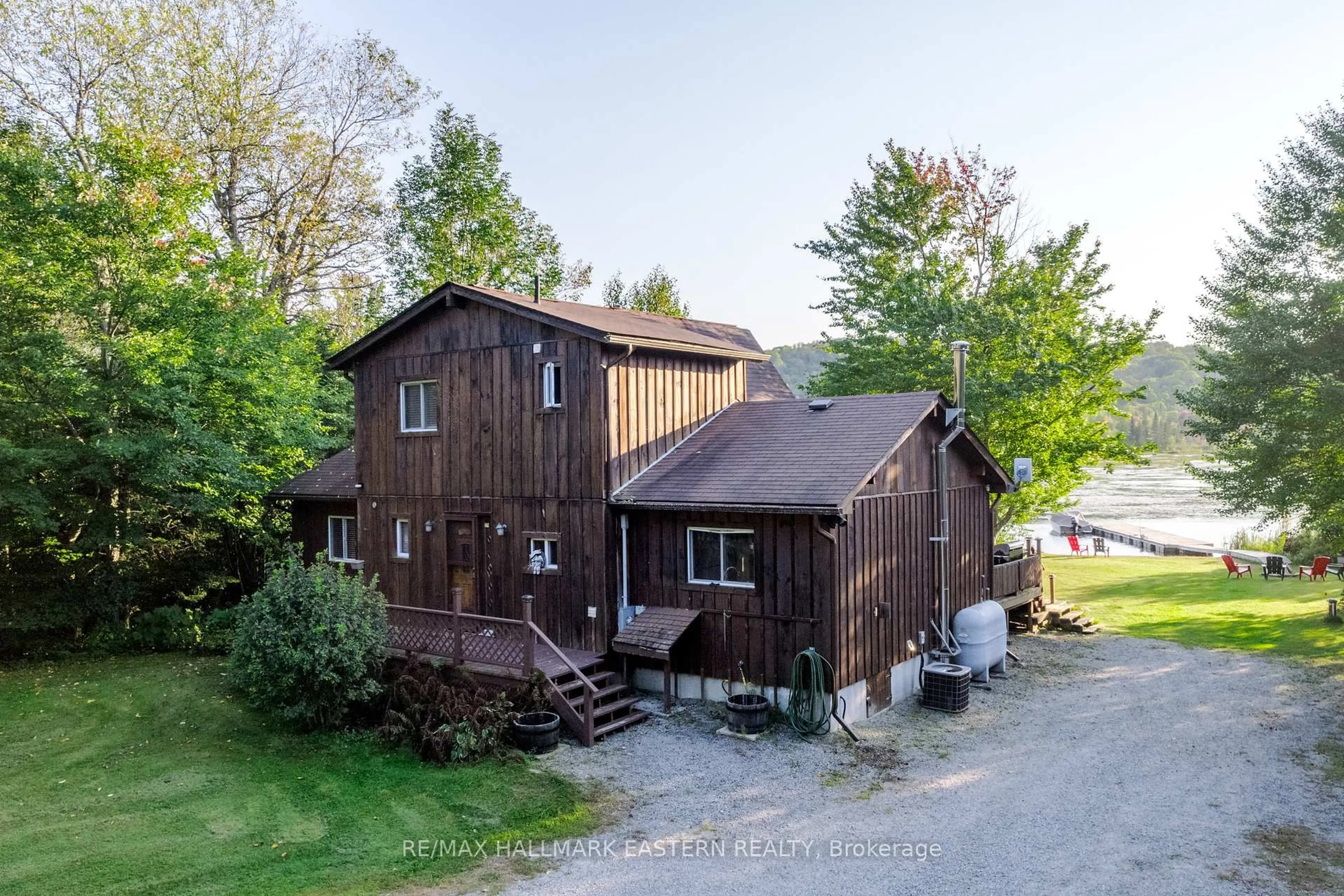 A pic from outside/outdoor area/front of a property/back of a property/a pic from drone, unknown for 152A Paradise Landing Rd, Maynooth Ontario K0L 2S0