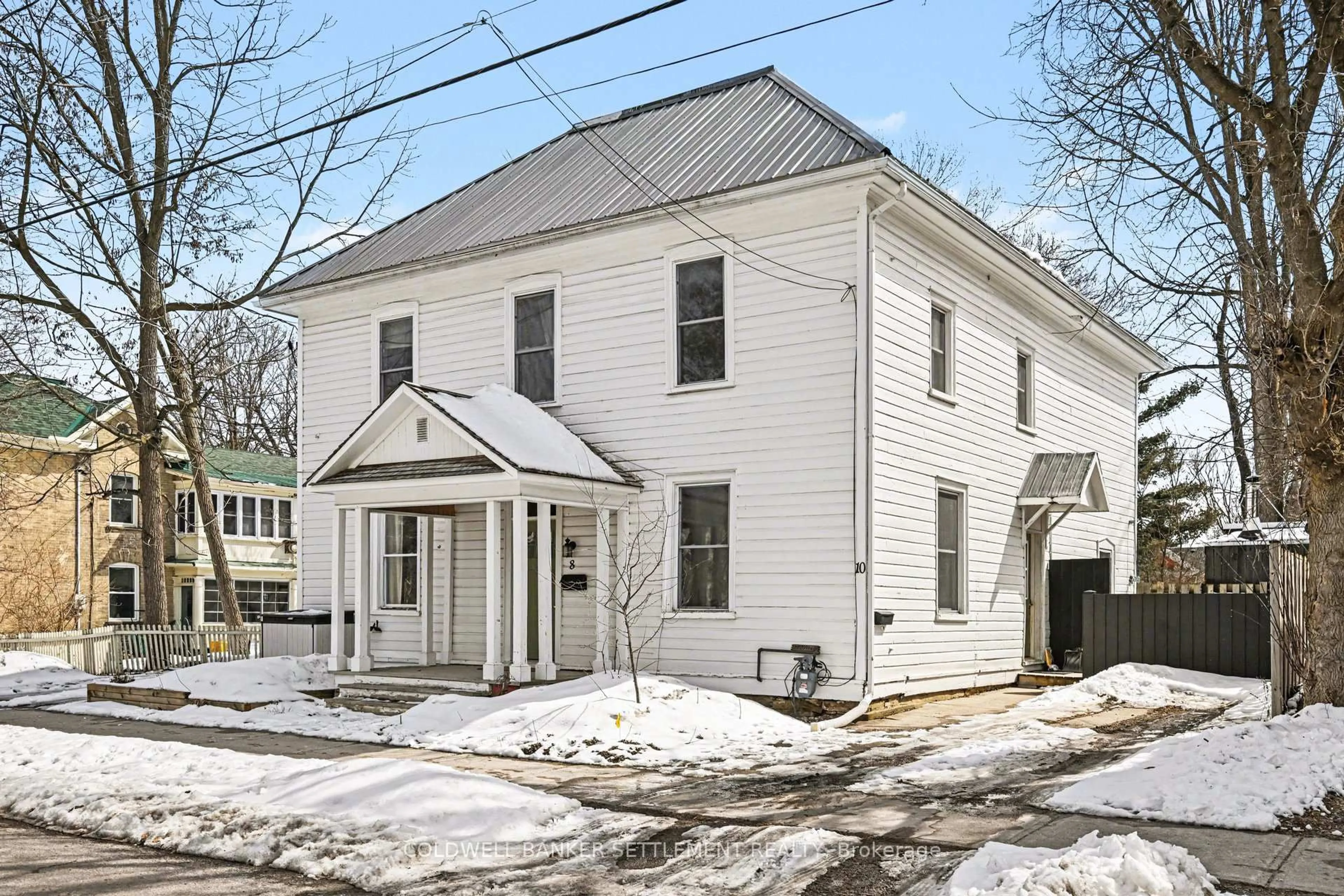 Unknown for 8-10 D'arcy St, Perth Ontario K7H 2T8