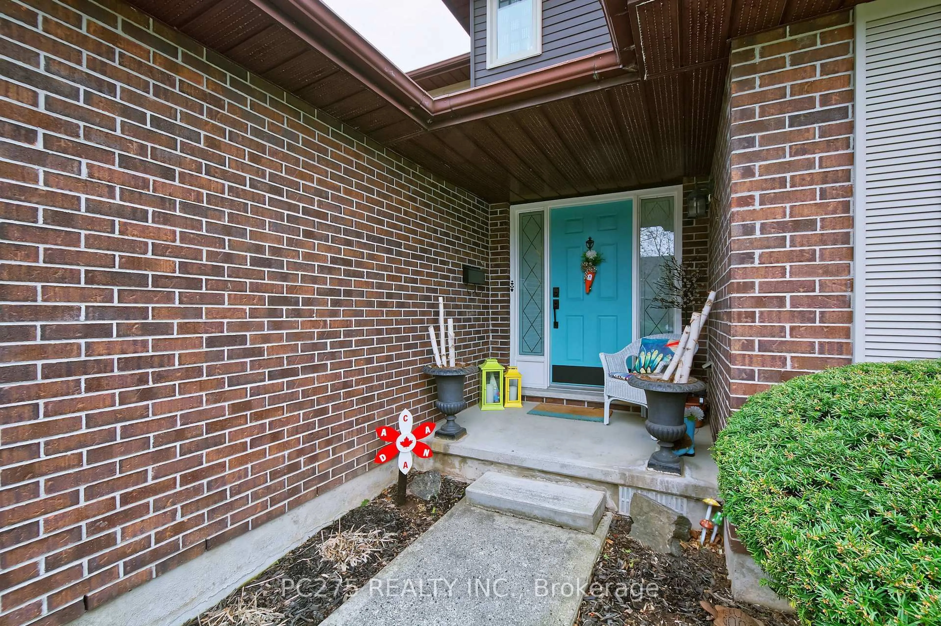 Unknown for 499 Bobbybrook Dr, London North Ontario N5X 1G8