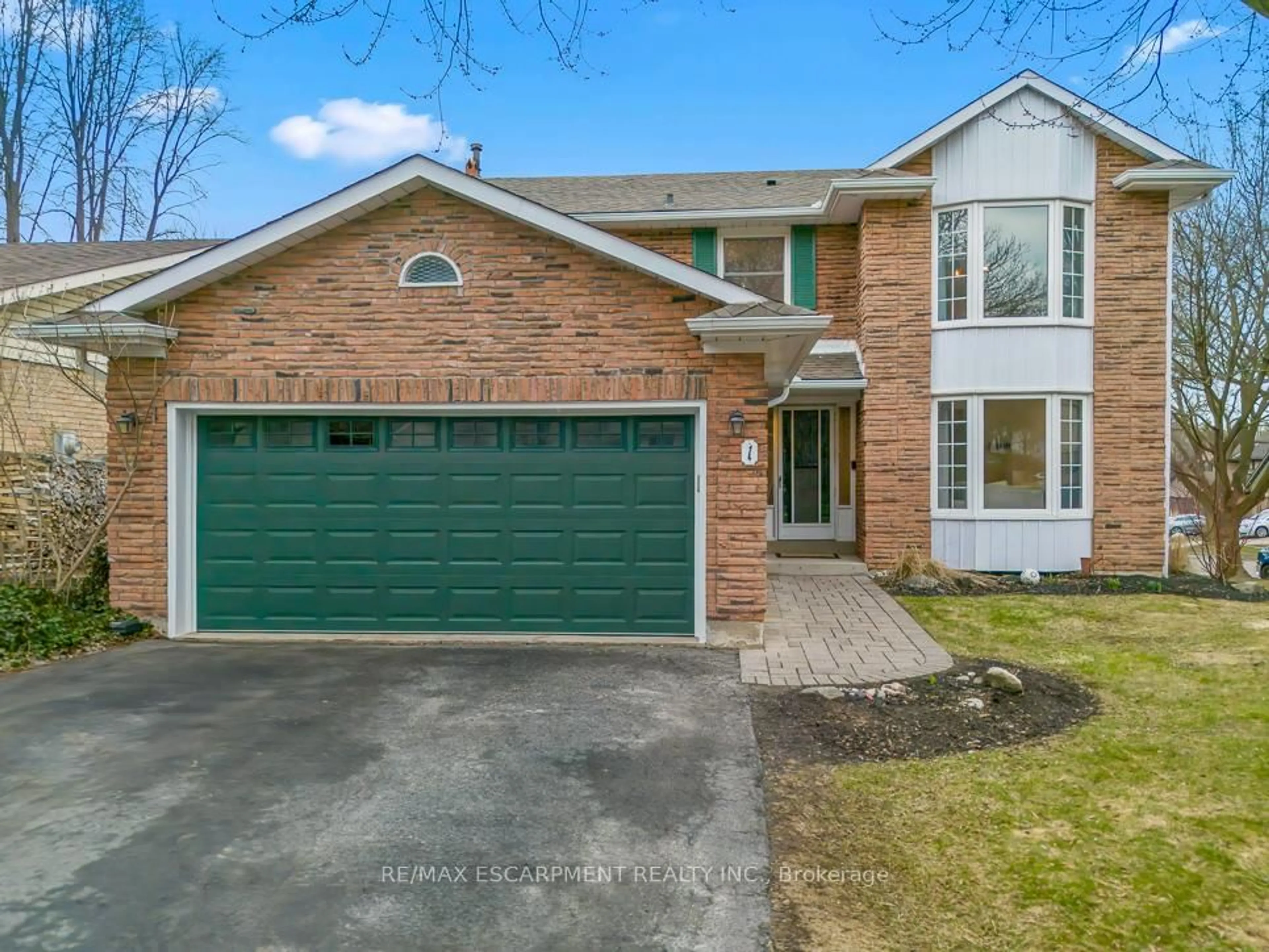 Home with brick exterior material, street for 1 PARKWAY Pl, Hamilton Ontario L9H 6K3