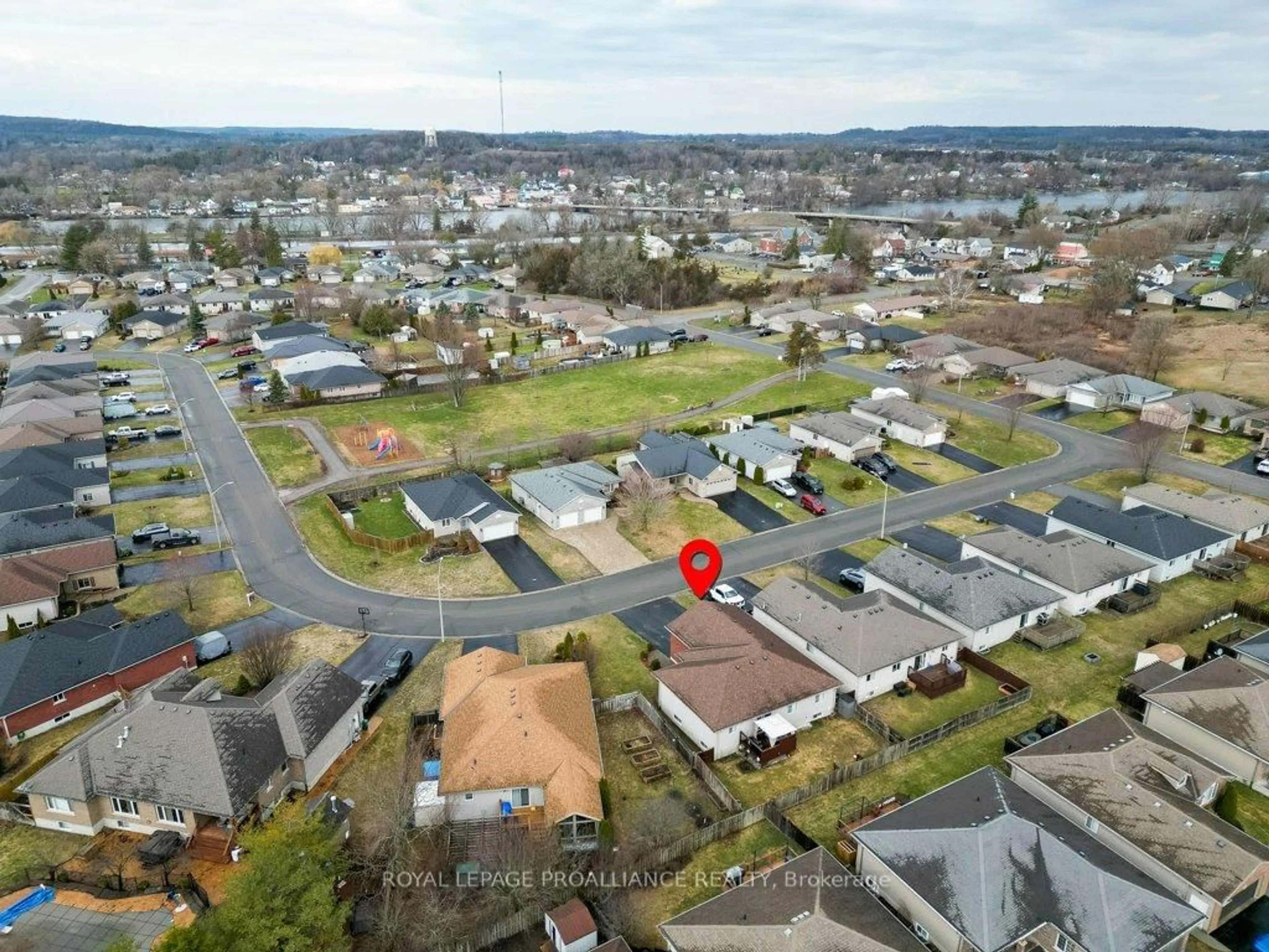 A pic from outside/outdoor area/front of a property/back of a property/a pic from drone, street for 27 Forest Valley Dr, Hastings Ontario K0K 2C0