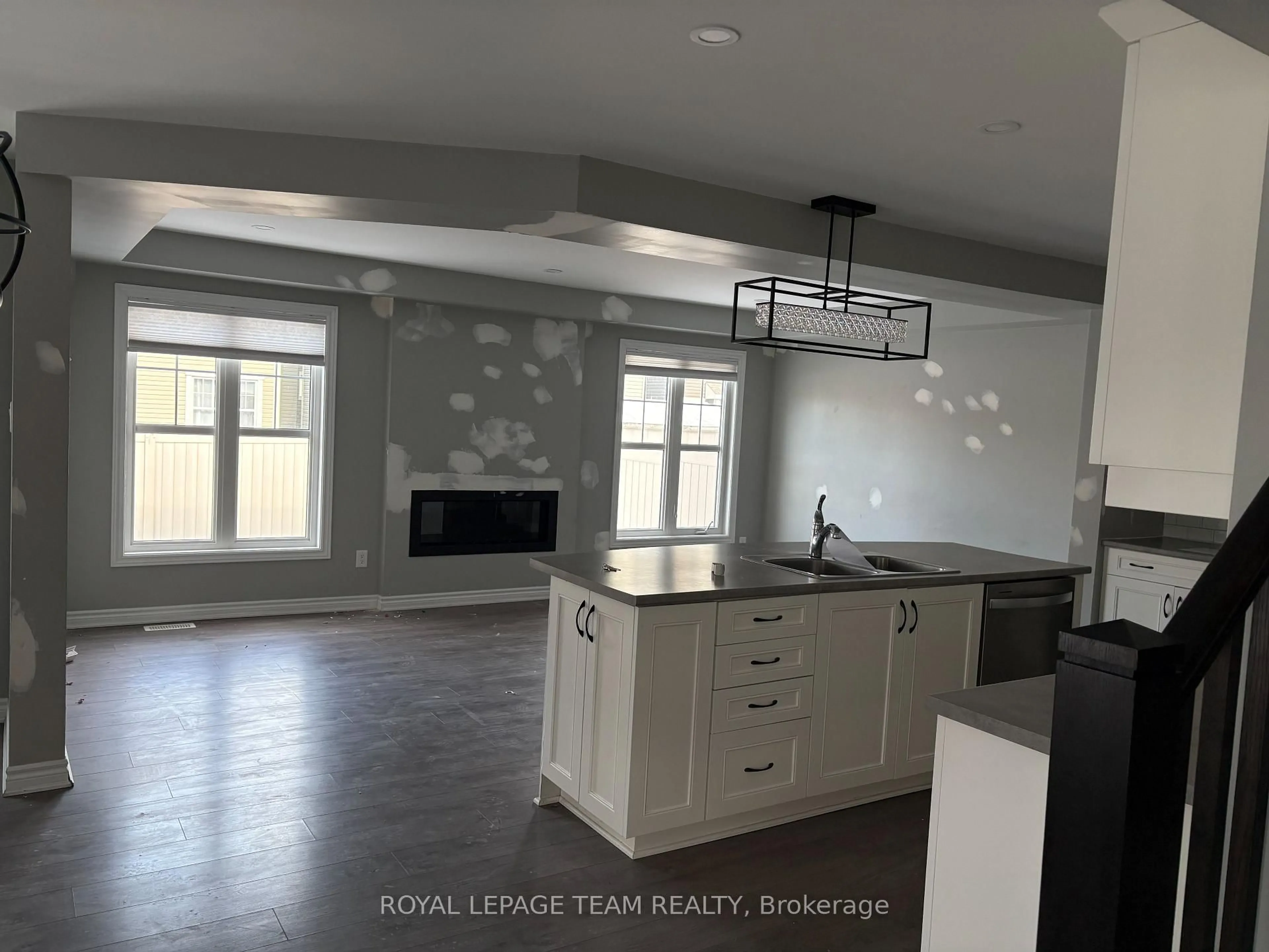 Open concept kitchen, ceramic/tile floor for 659 Pearl Dace Cres, Ottawa Ontario K2J 6K4