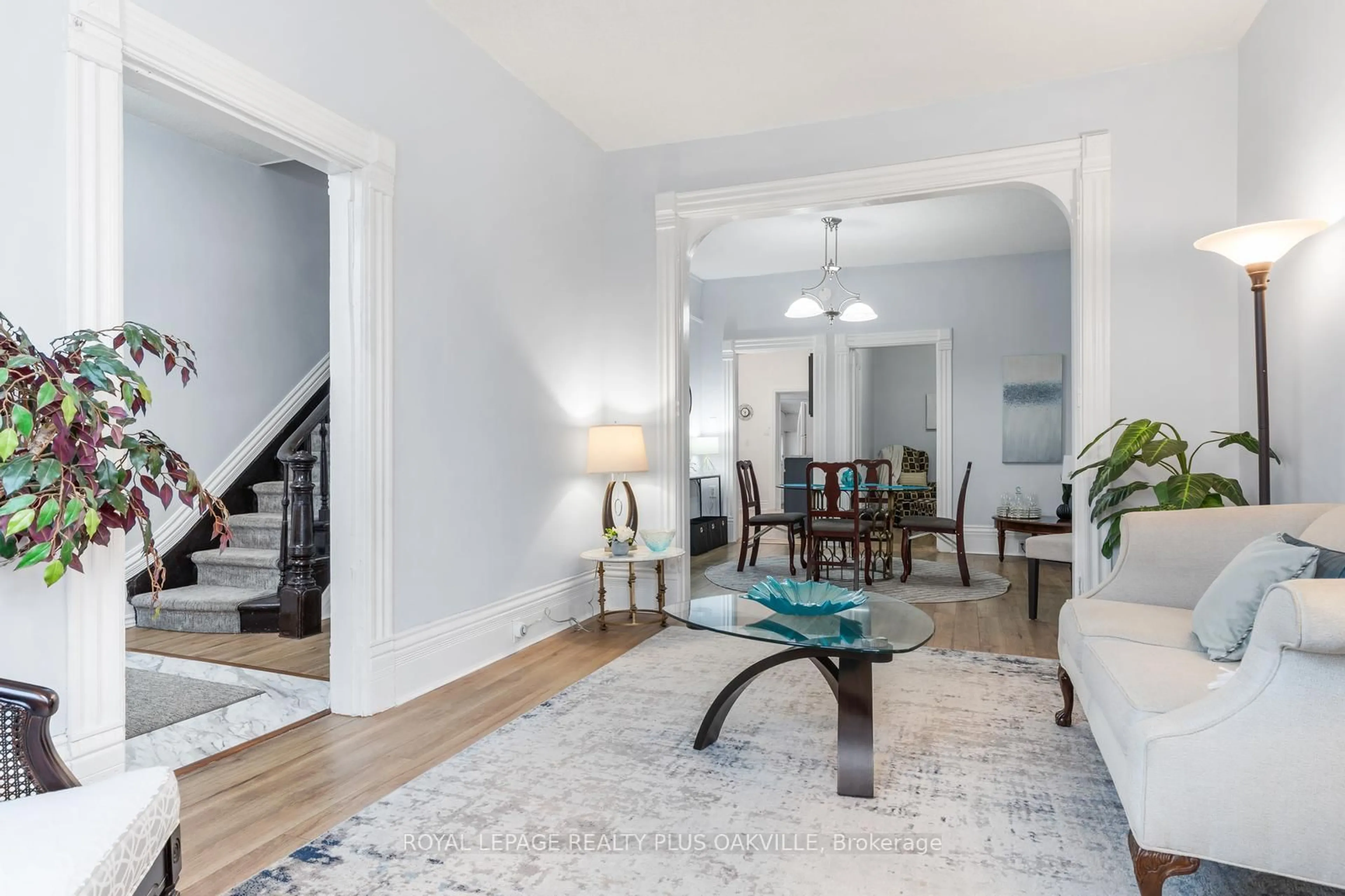 Living room with furniture, unknown for 213 Darling St, Brantford Ontario N3S 3X1