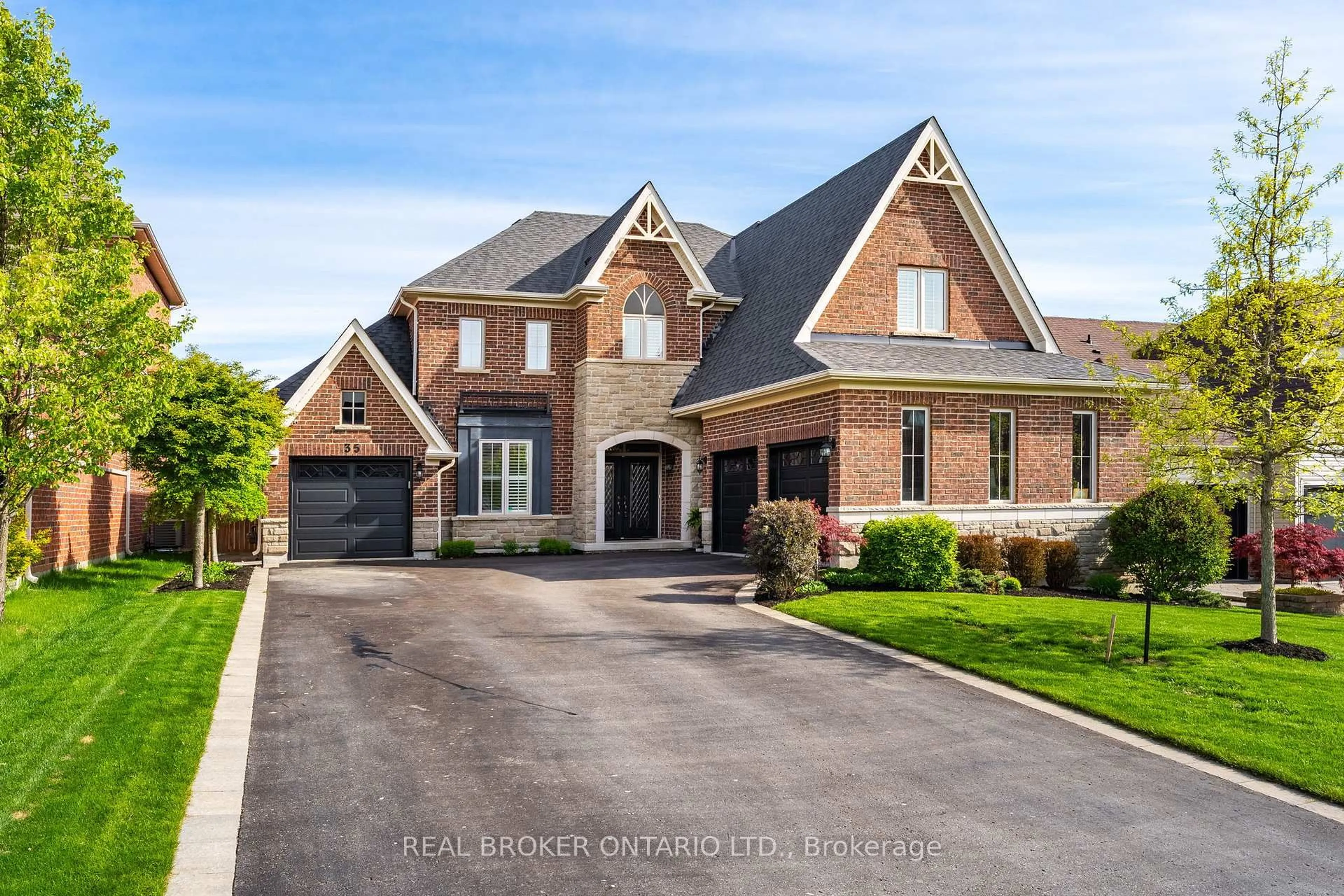 Home with brick exterior material, street for 35 Ketchum St, Mono Ontario L9W 6T4