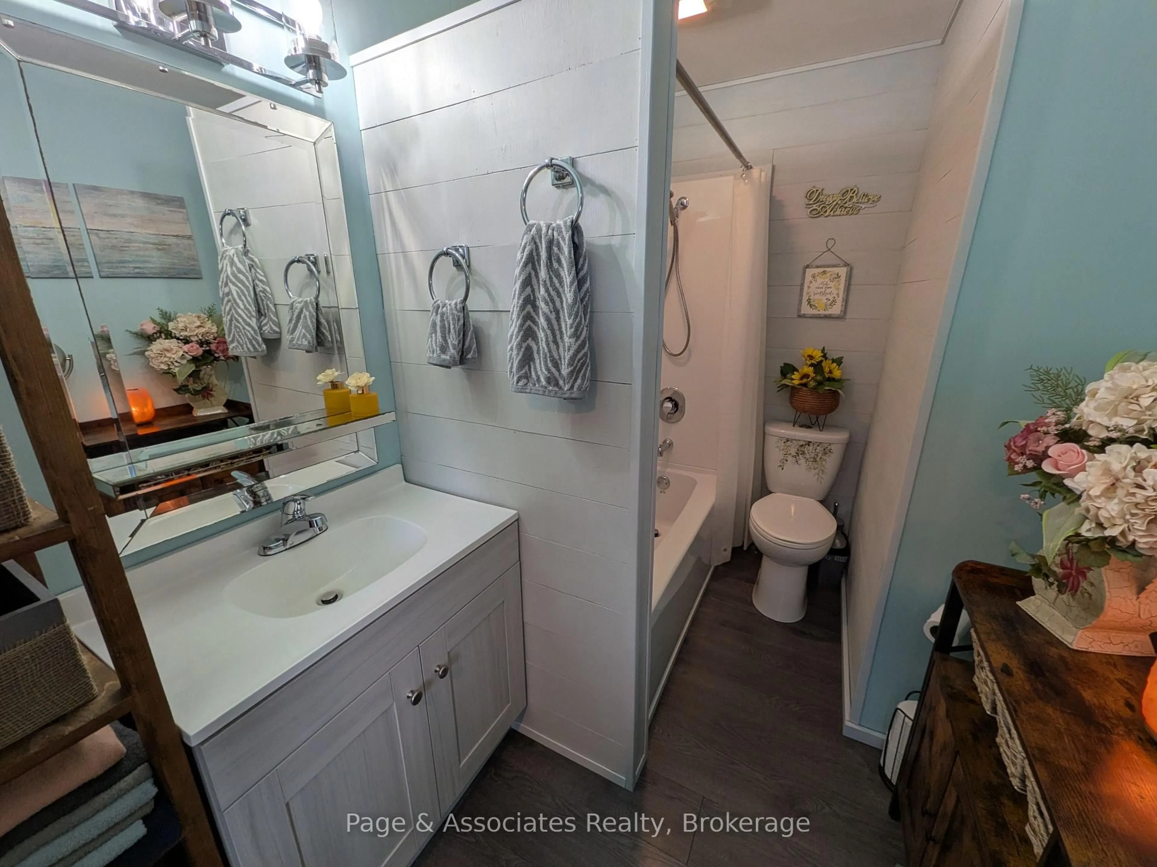 Standard bathroom, unknown for 25 Dubeau St, West Nipissing Ontario P0H 2M0