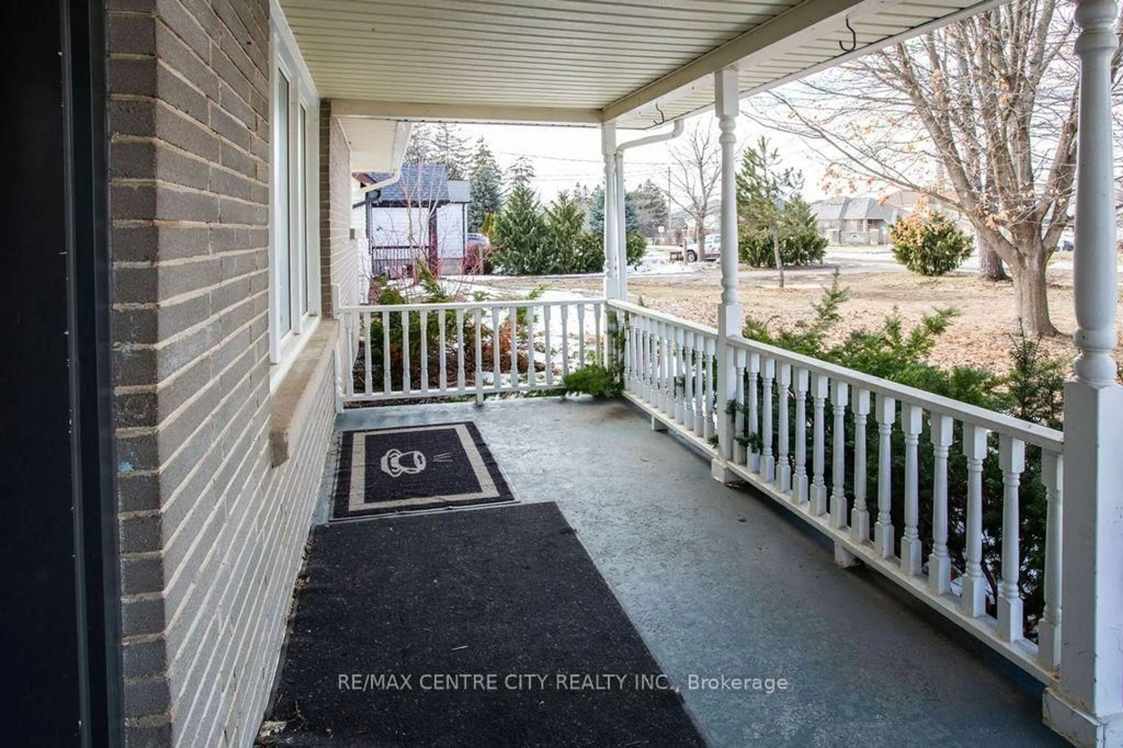 Unknown for 1231 Sunningdale Rd, London North Ontario N5X 4B1