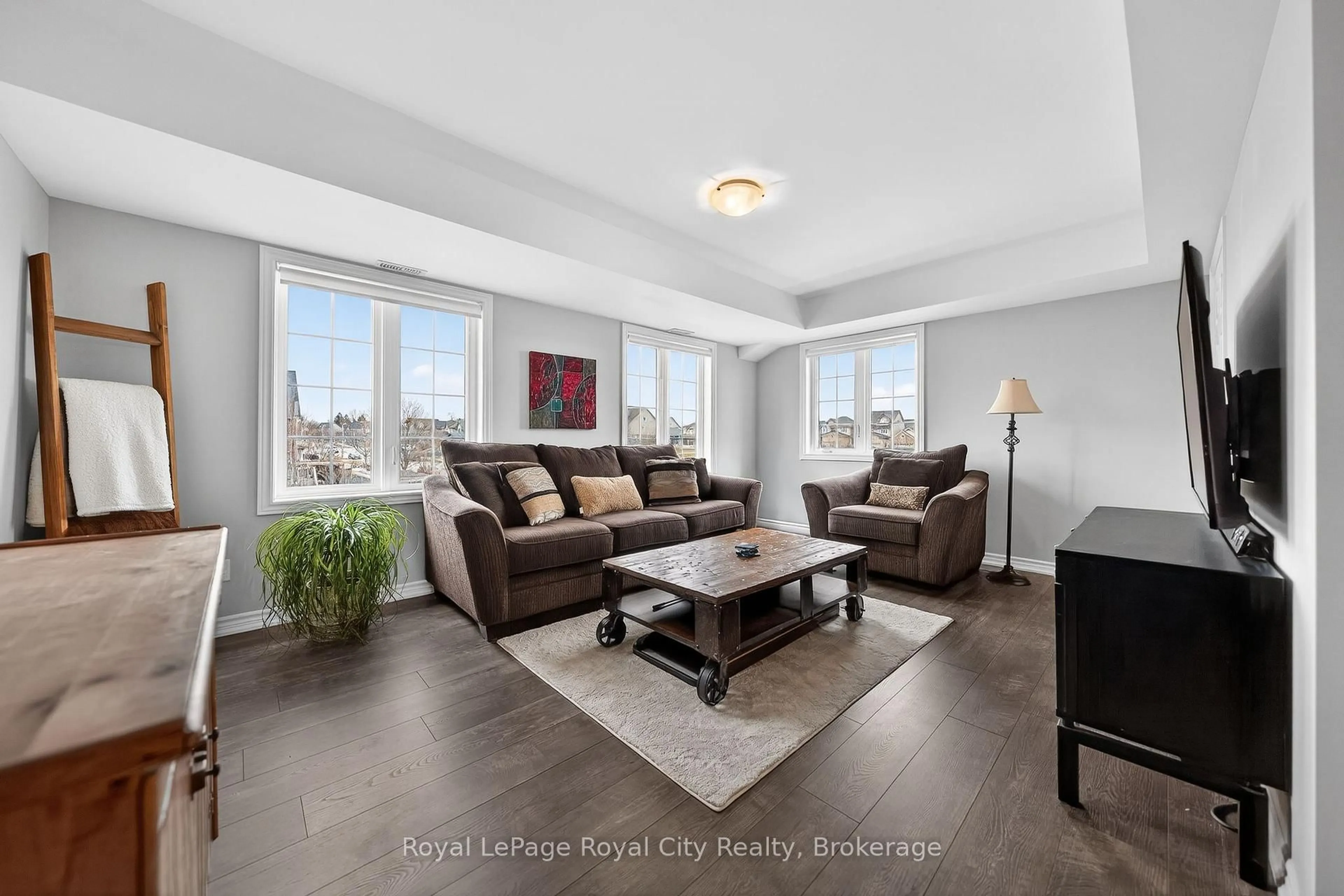 Living room with furniture, unknown for 85 Mullin Dr #1B, Guelph Ontario N1E 0R4