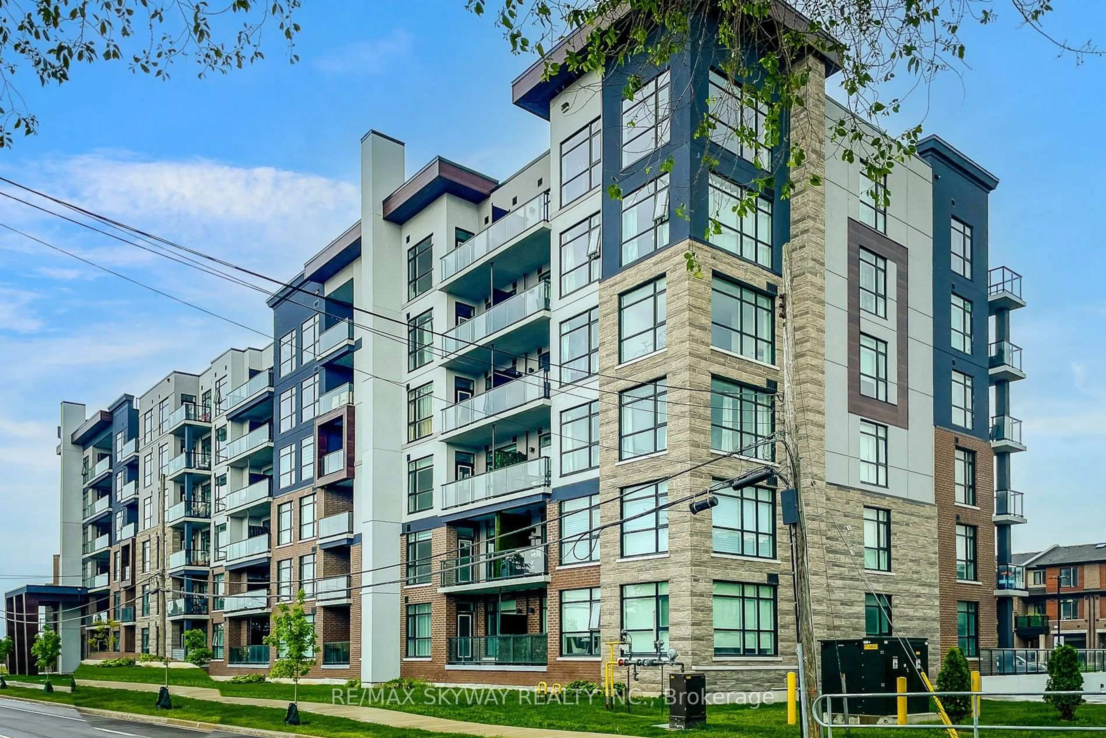 Unknown for 600 North Service Rd #306, Hamilton Ontario L8E 0L2