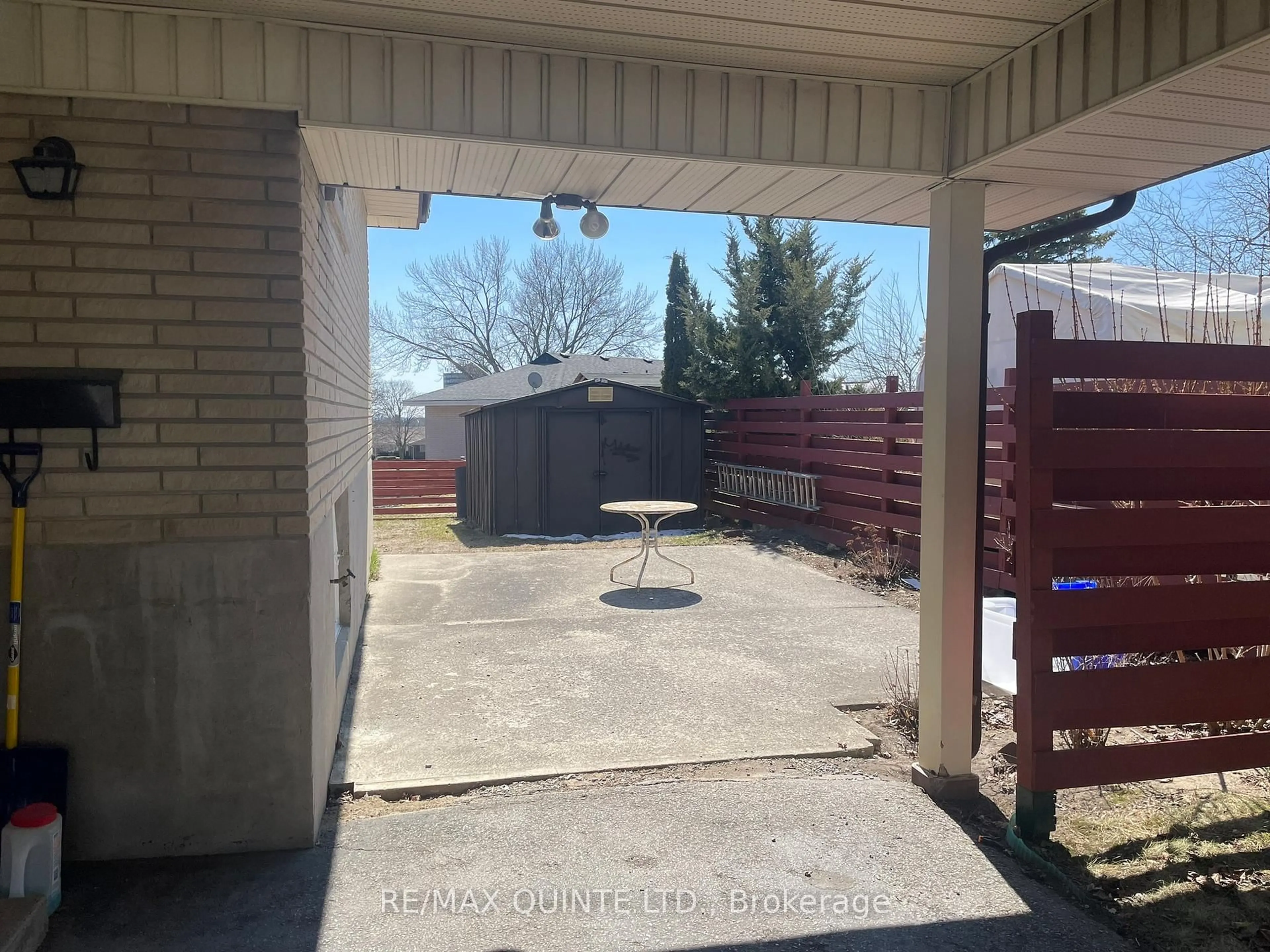 Unknown for 16 Belvedere Rd, Quinte West Ontario K8V 4A7