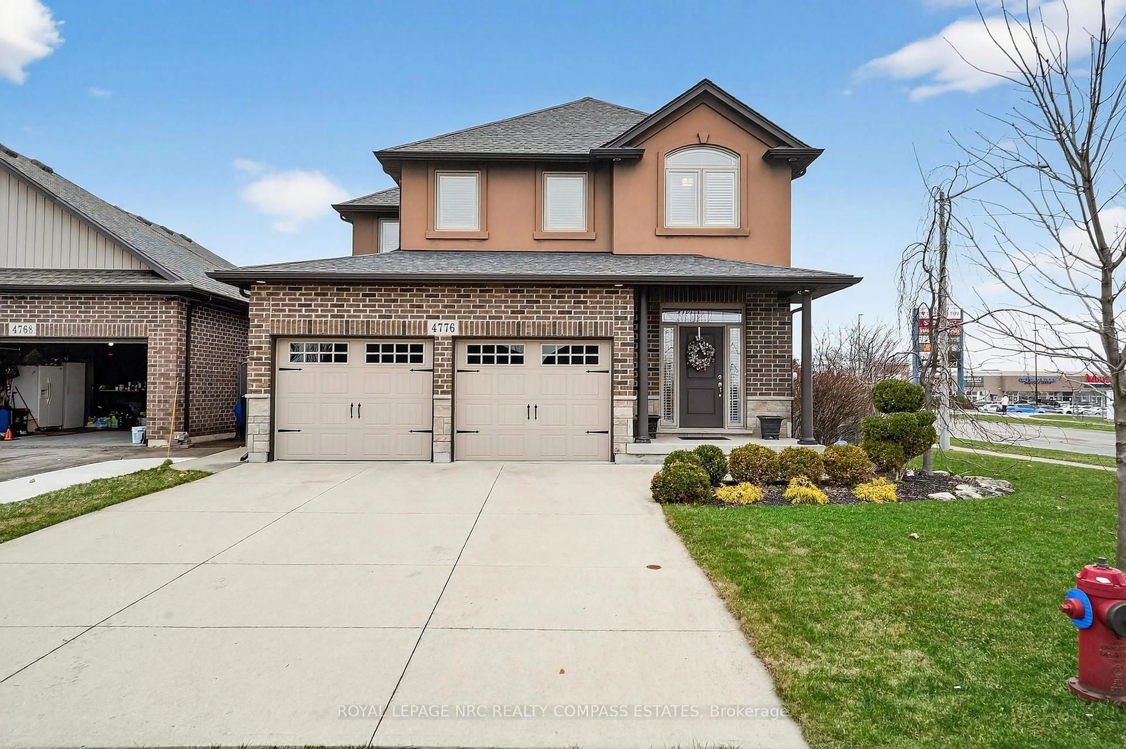 Home with brick exterior material, street for 4776 Victor Dr, Niagara Falls Ontario L2E 0B2