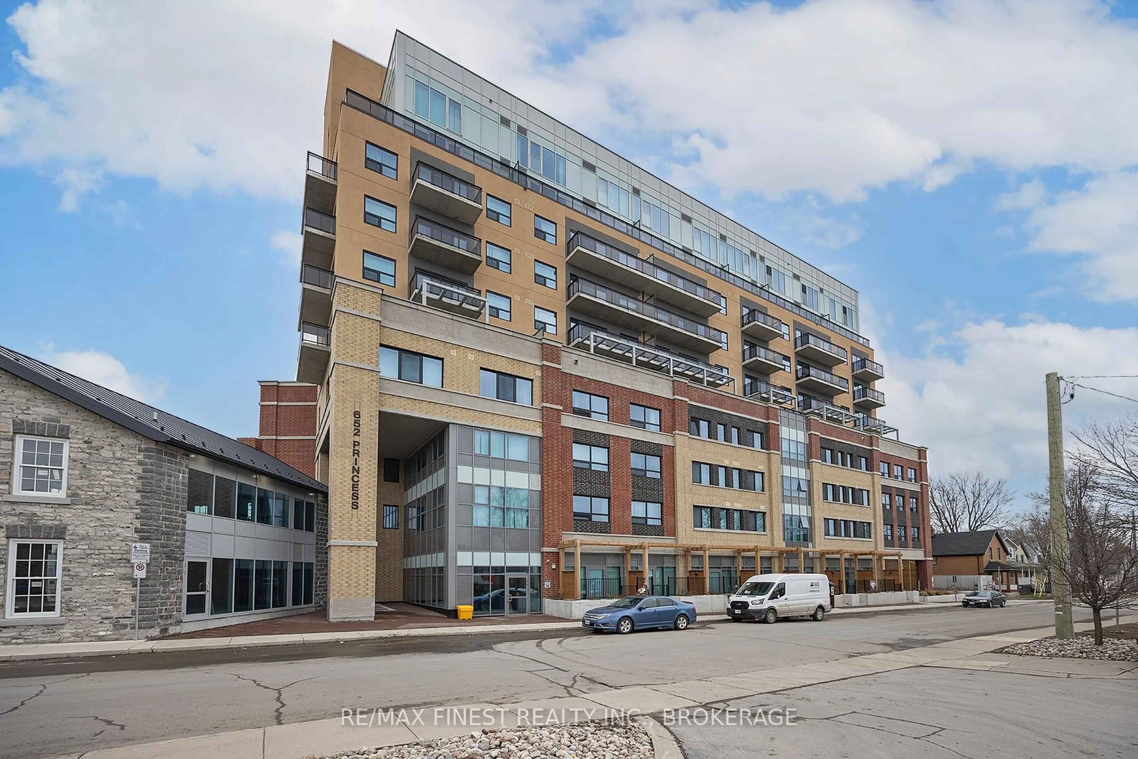 Unknown for 652 Princess St #930, Kingston Ontario K7L 1E5