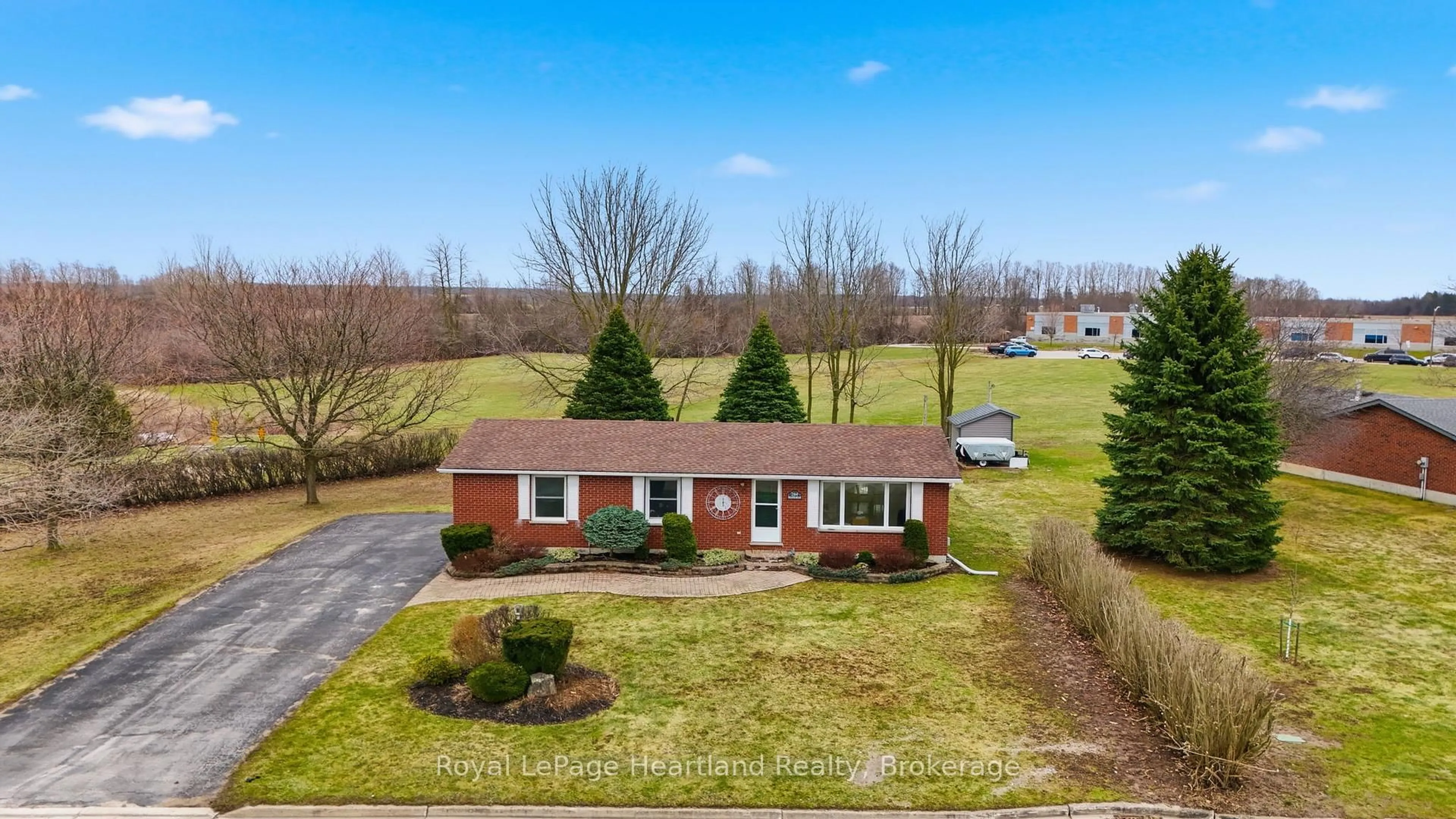 A pic from outside/outdoor area/front of a property/back of a property/a pic from drone, unknown for 284 MANOR Rd, North Huron Ontario N0G 2W0