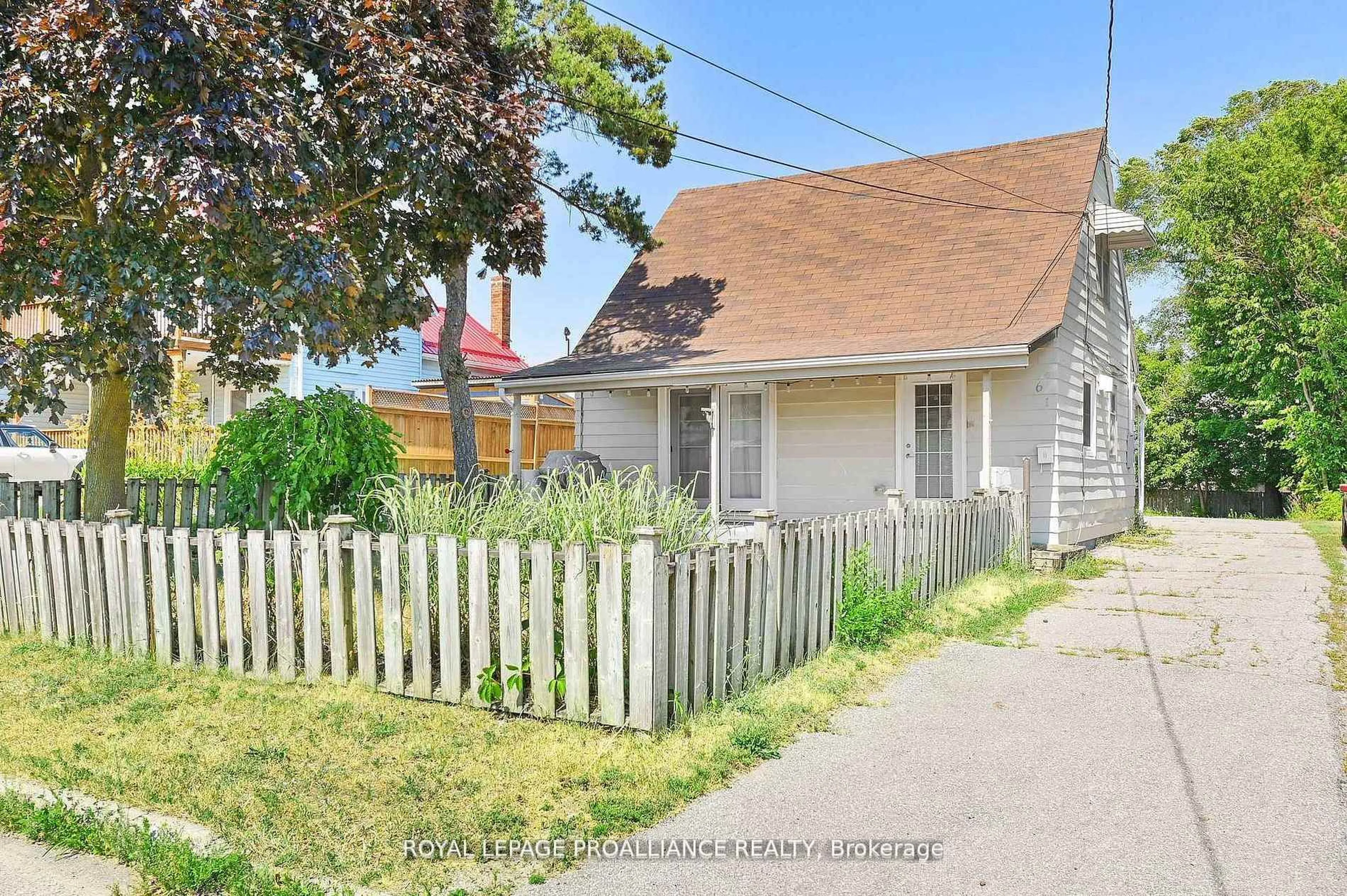 Unknown for 61 Delaney St, Quinte West Ontario K8V 4L7