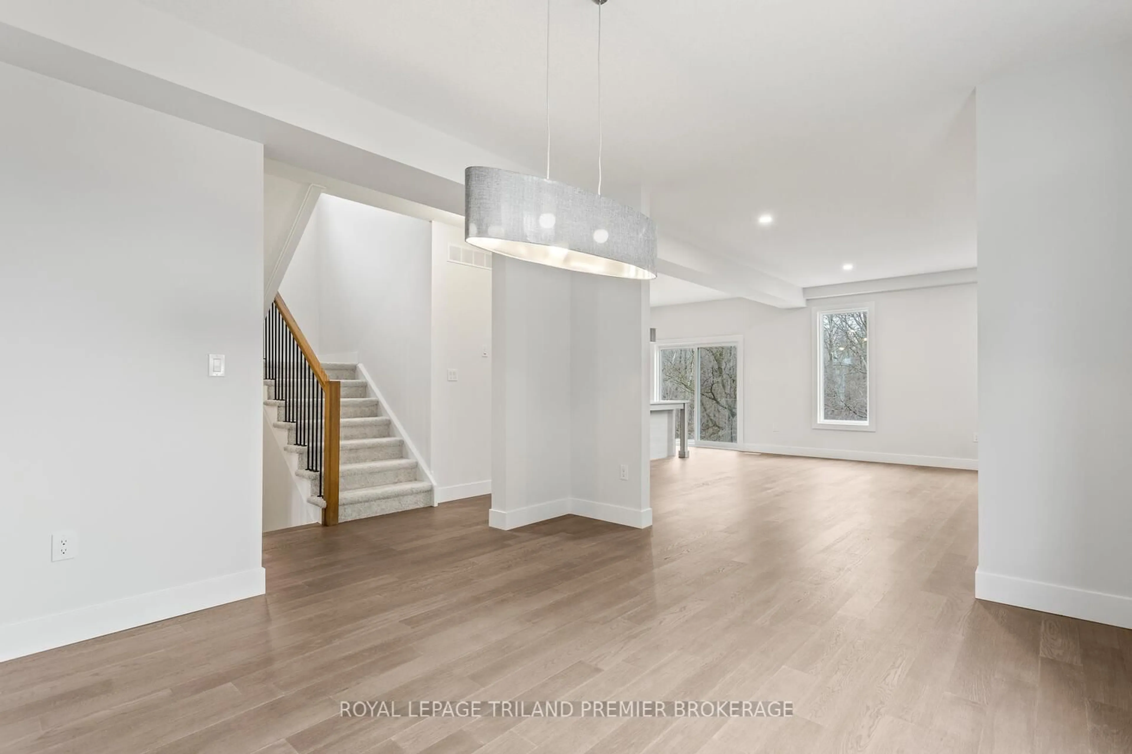 Unknown for 2698 BOBOLINK Lane, London South Ontario N6M 0J9