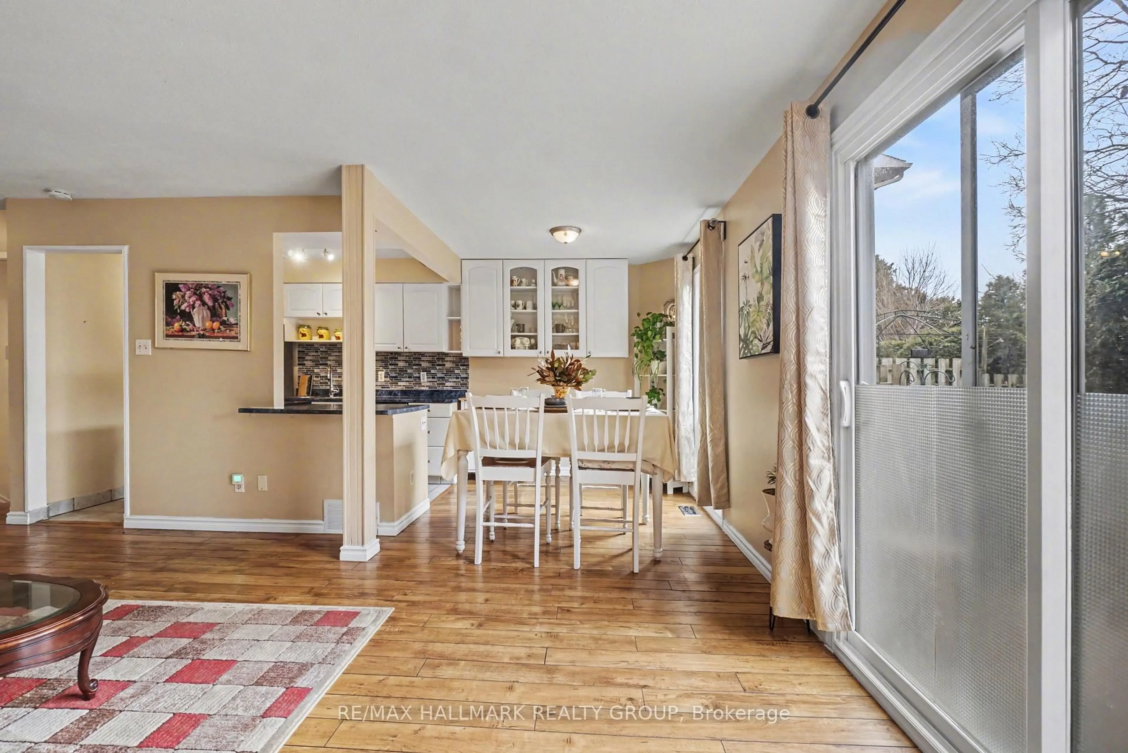 Unknown for 12D Arnold Dr, Ottawa Ontario K2H 6V9