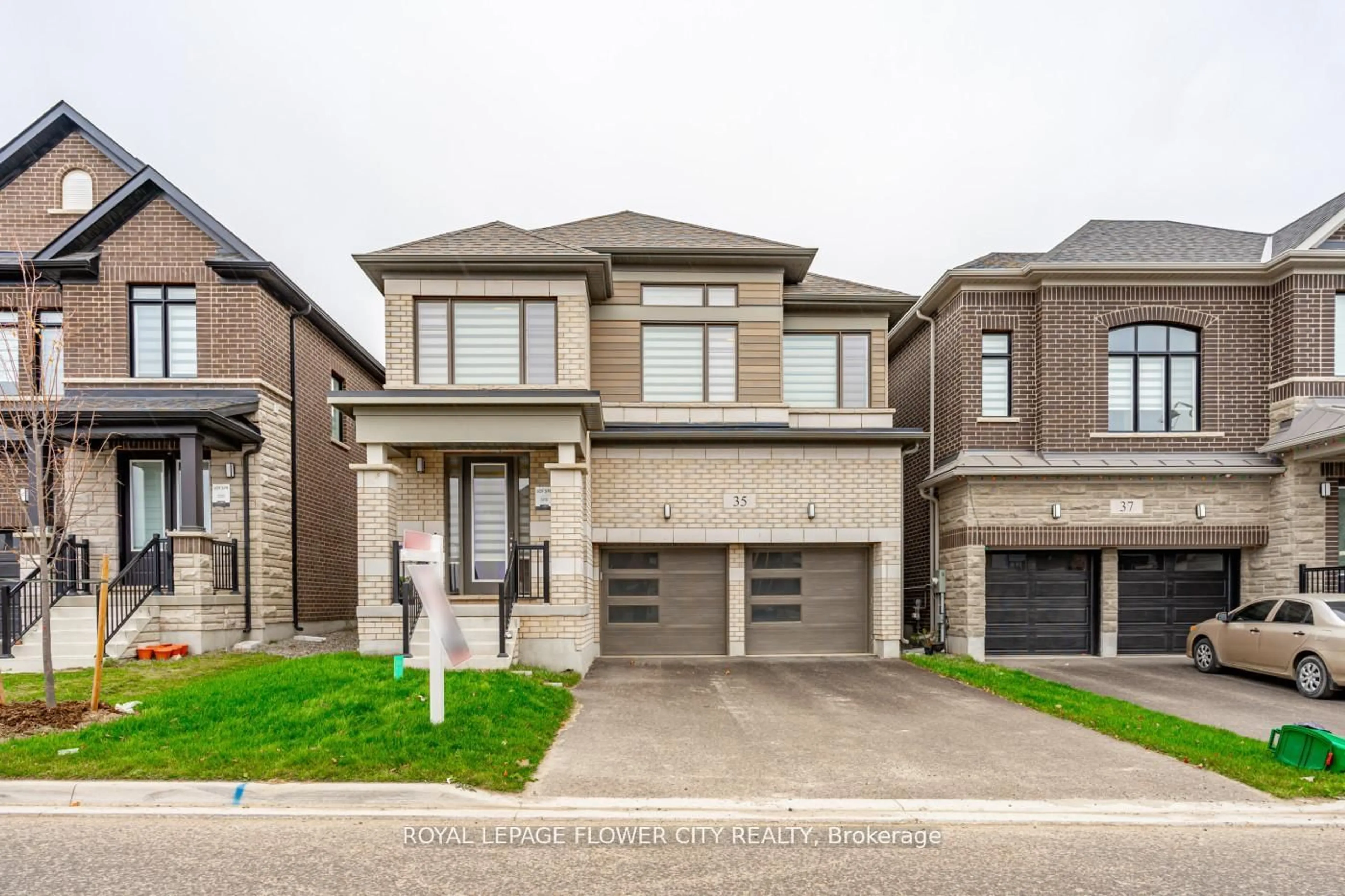 Home with brick exterior material, street for 35 player Dr, Erin Ontario N0B 1T0