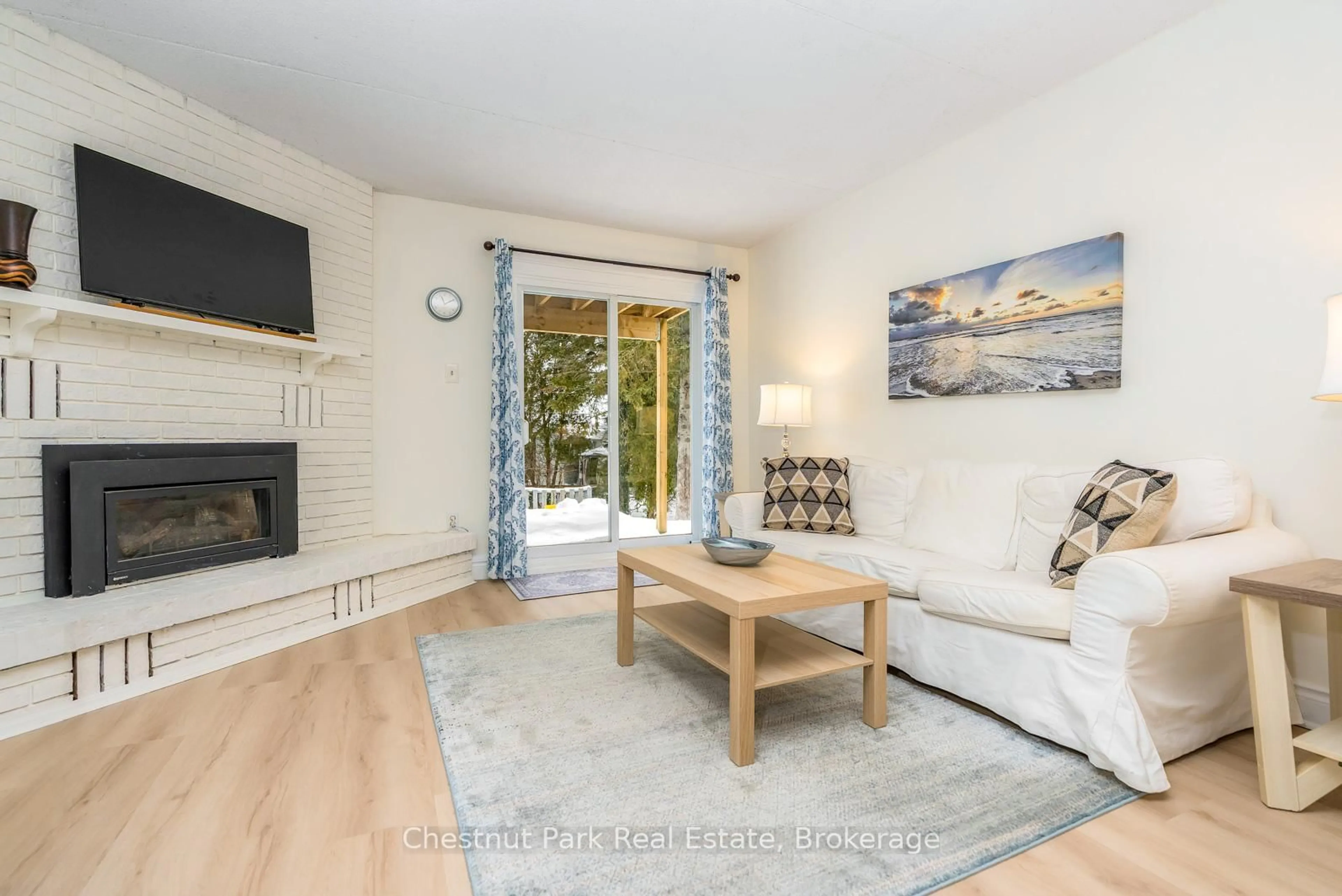 Living room with furniture, unknown for 209472 Highway 26 #39, Blue Mountains Ontario L9Y 0V3