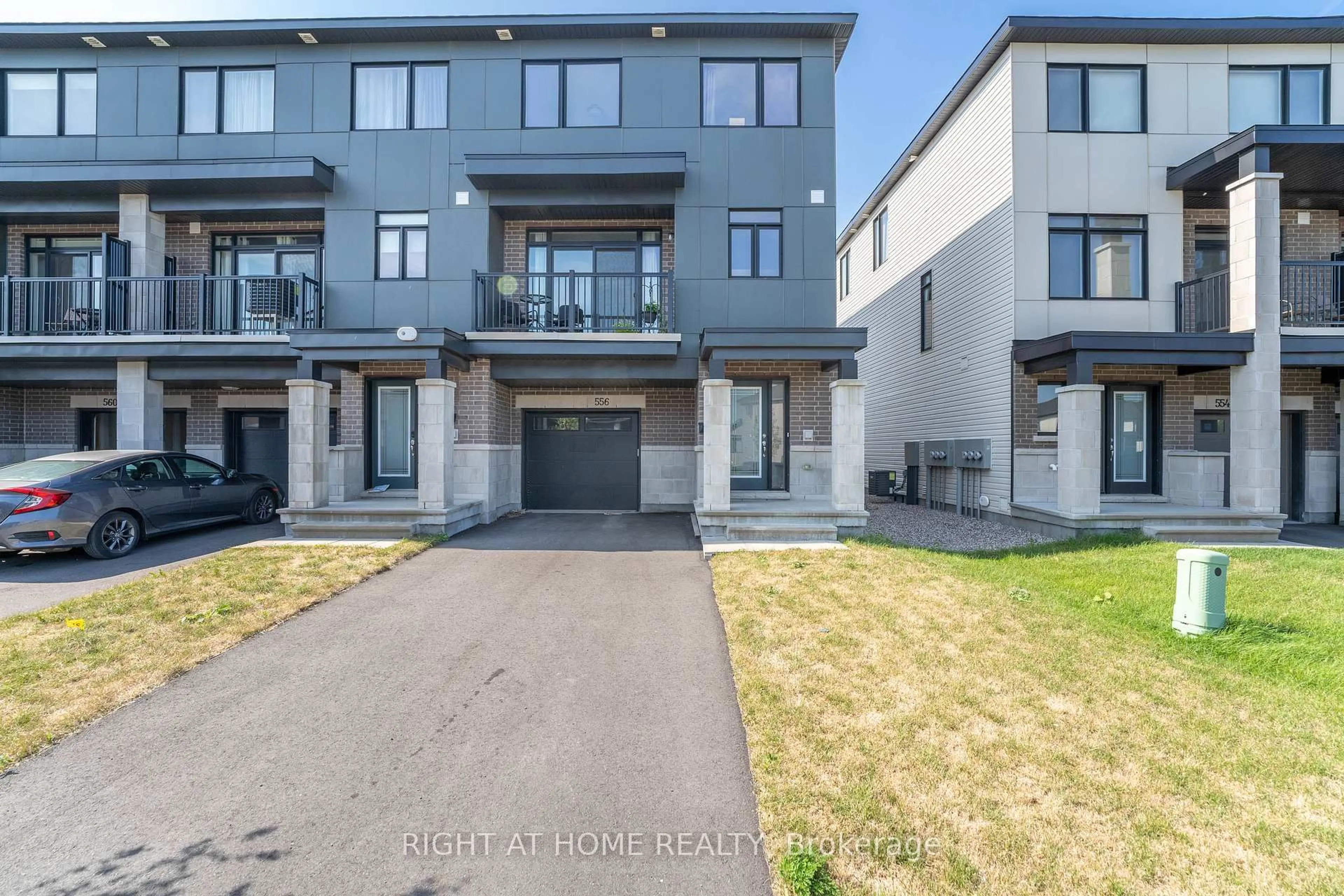 Unknown for 556 Tahoe Hts, Ottawa Ontario K1T 0X5