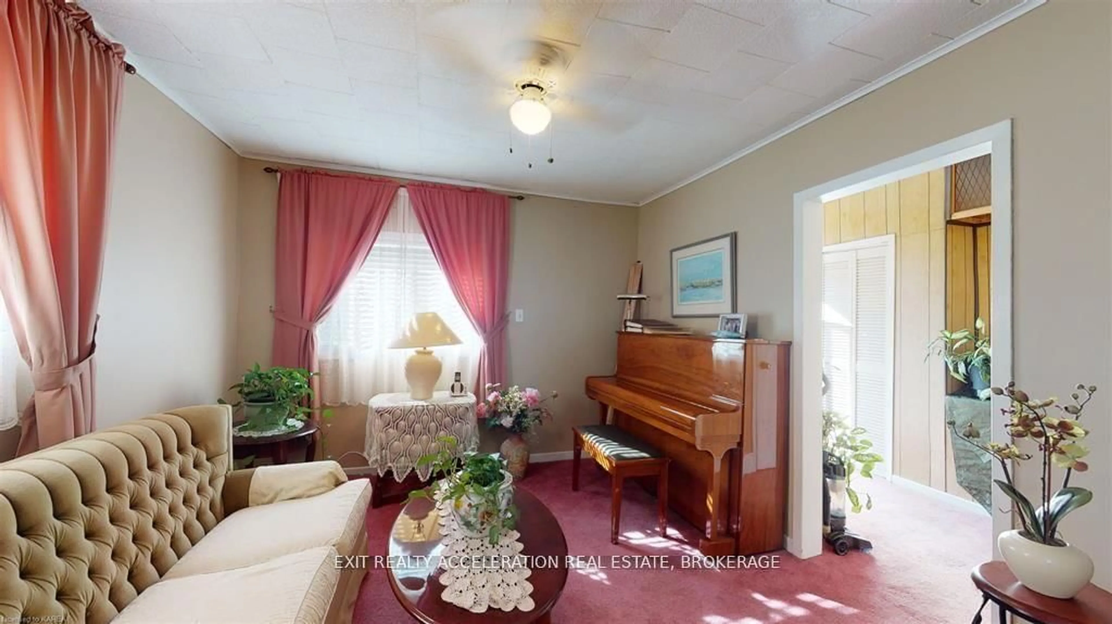 Unknown for 41 Water St, Greater Napanee Ontario K7R 1V5