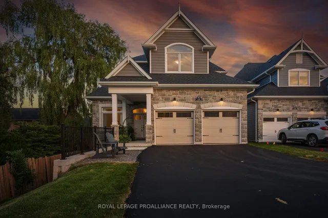 16 Twelve Trees Crt, Prince Edward County 2