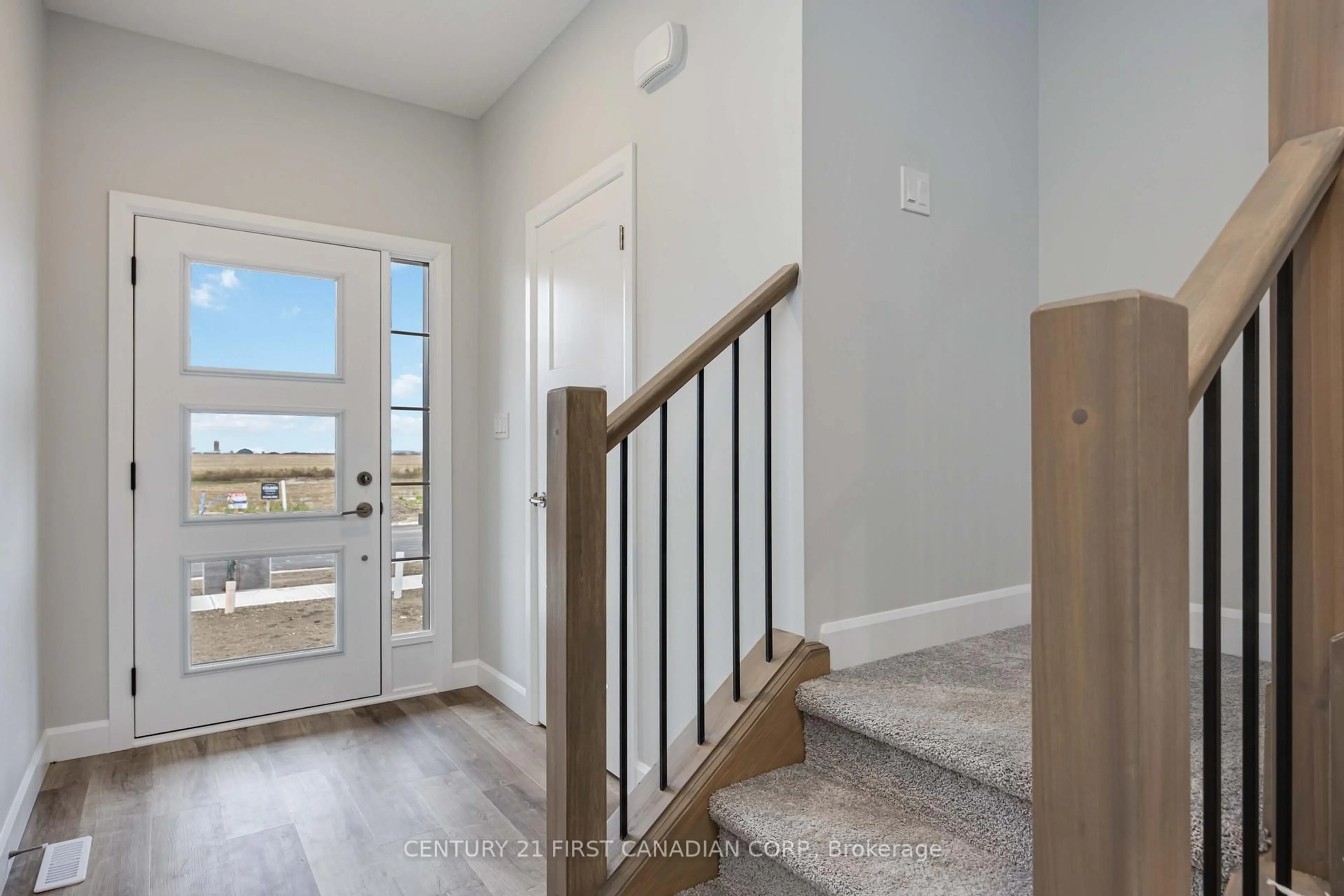 Indoor entryway for 9 Postma Cres, North Middlesex Ontario N0M 1A0