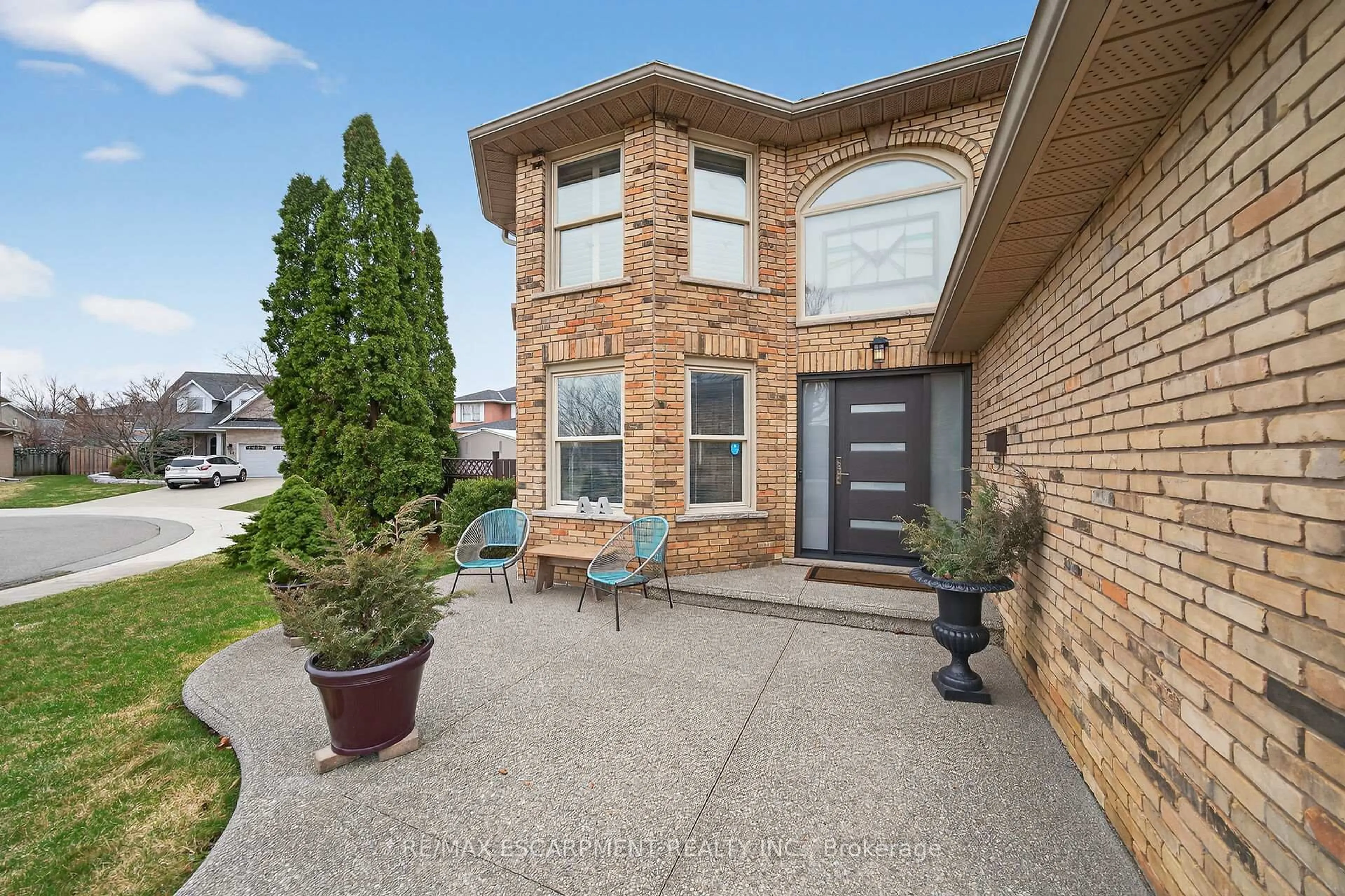 Home with brick exterior material, street for 6 Regal Dr, Hamilton Ontario L8W 2P4