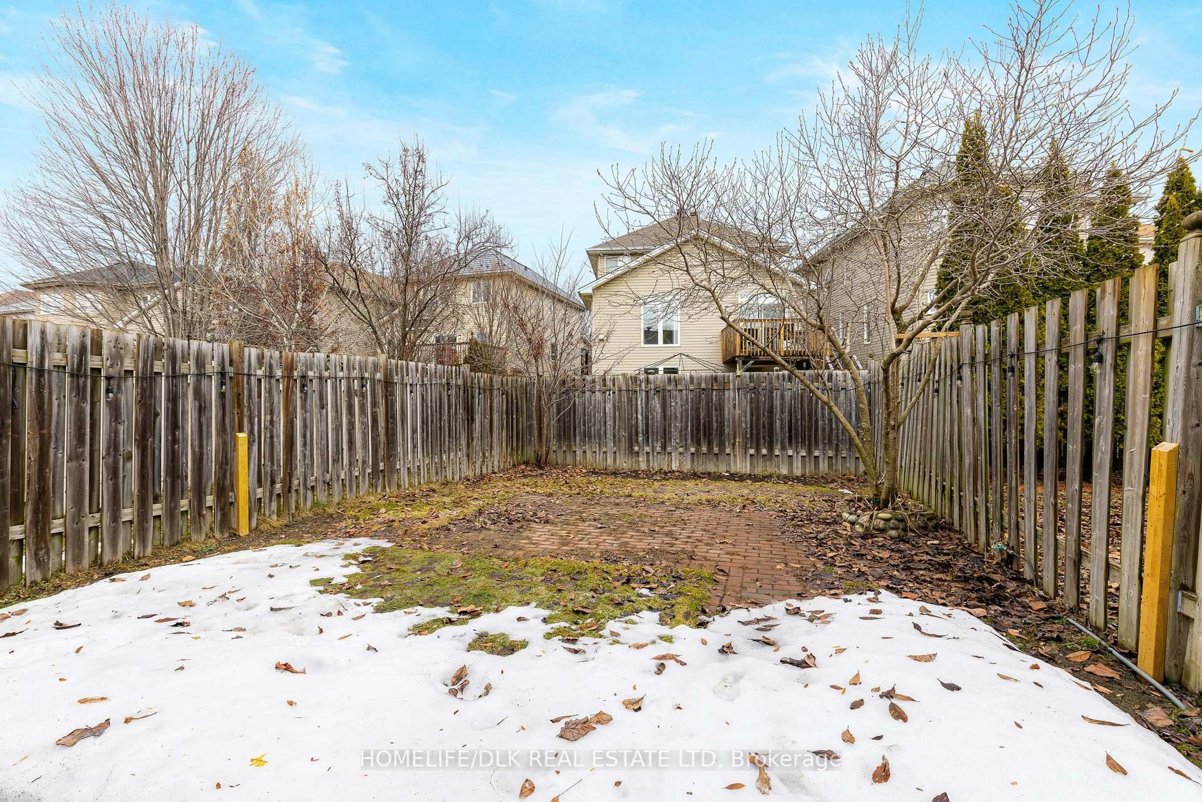 Patio, street for 59 Saddlesmith Circ, Ottawa Ontario K2M 2Y9