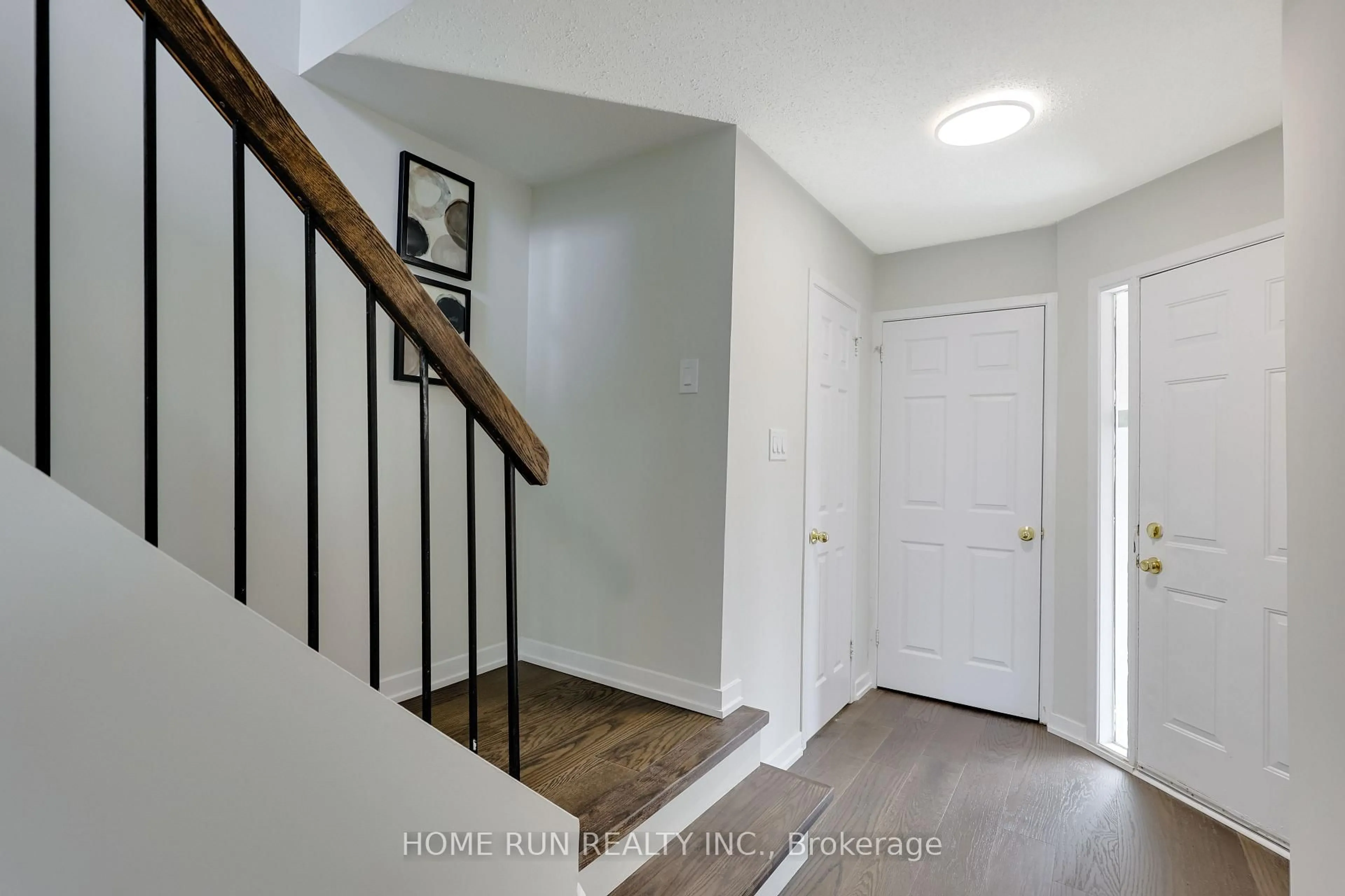 Unknown for 16 Sovereign Ave, Ottawa Ontario K2G 4Y1