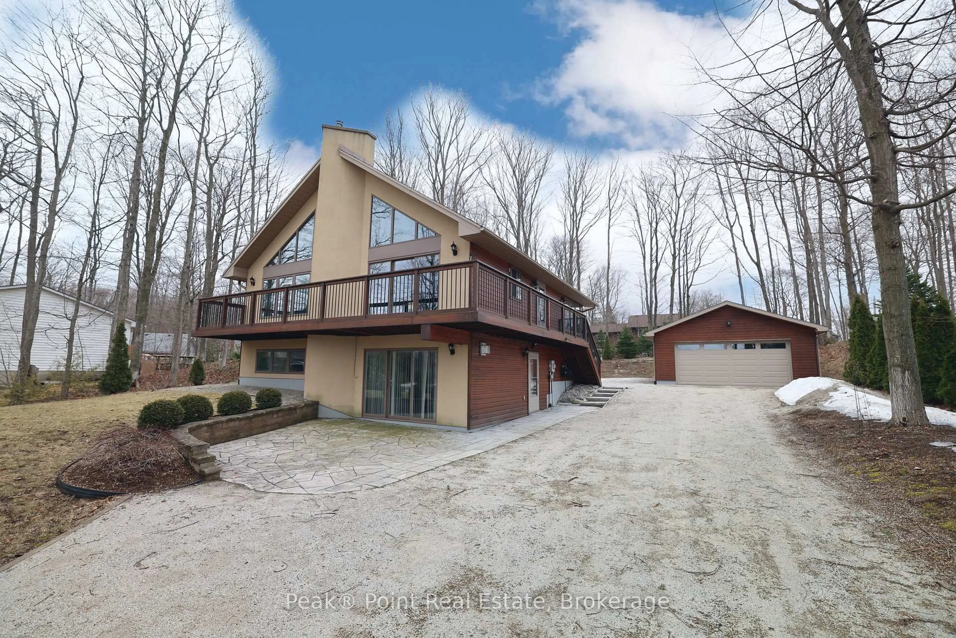 A pic from outside/outdoor area/front of a property/back of a property/a pic from drone, unknown for 9 Carson Lake Cres, South Bruce Peninsula Ontario N0H 2G0