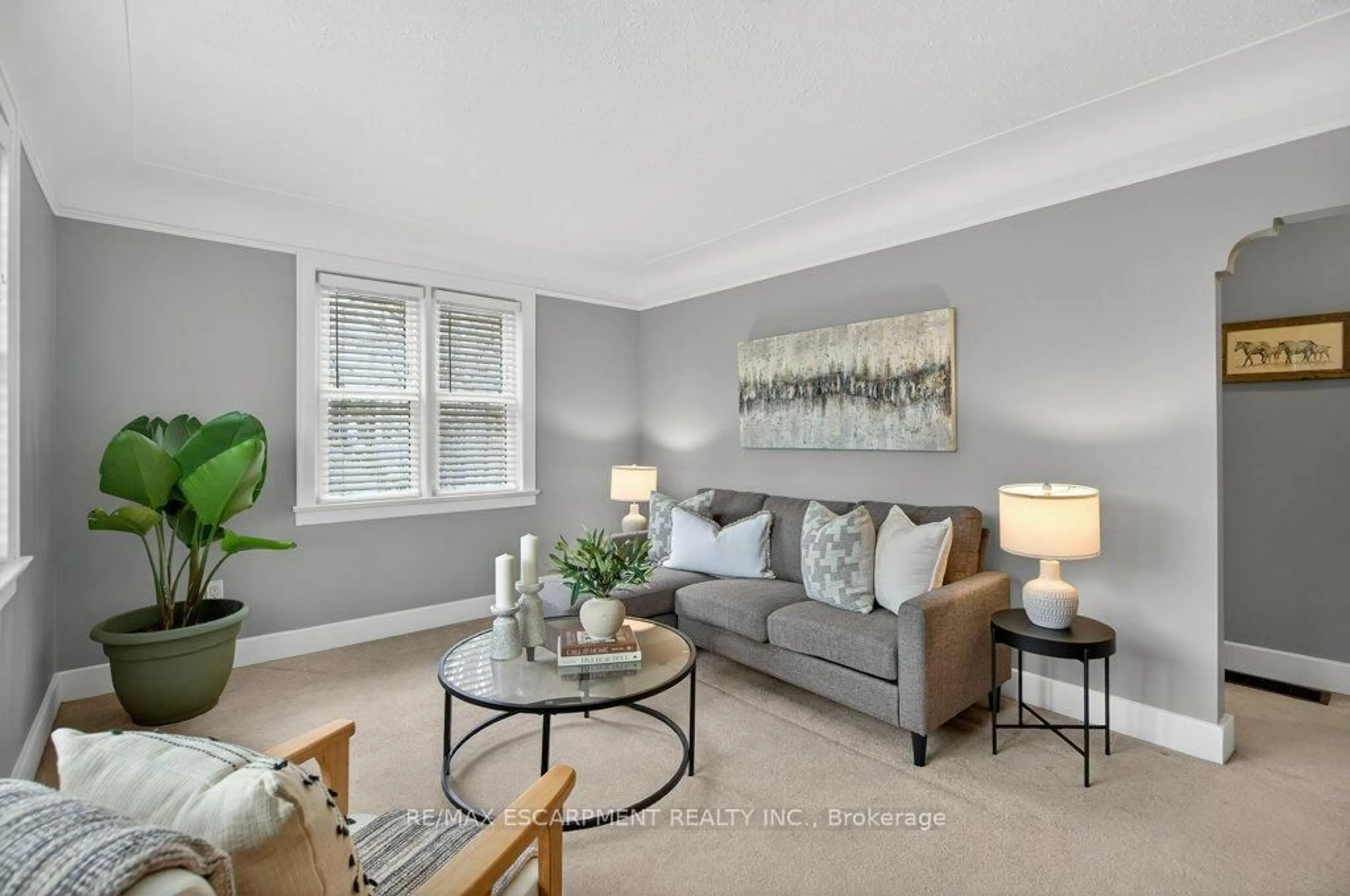 Living room with furniture, unknown for 270 Mill St, Hamilton Ontario L0R 2H0