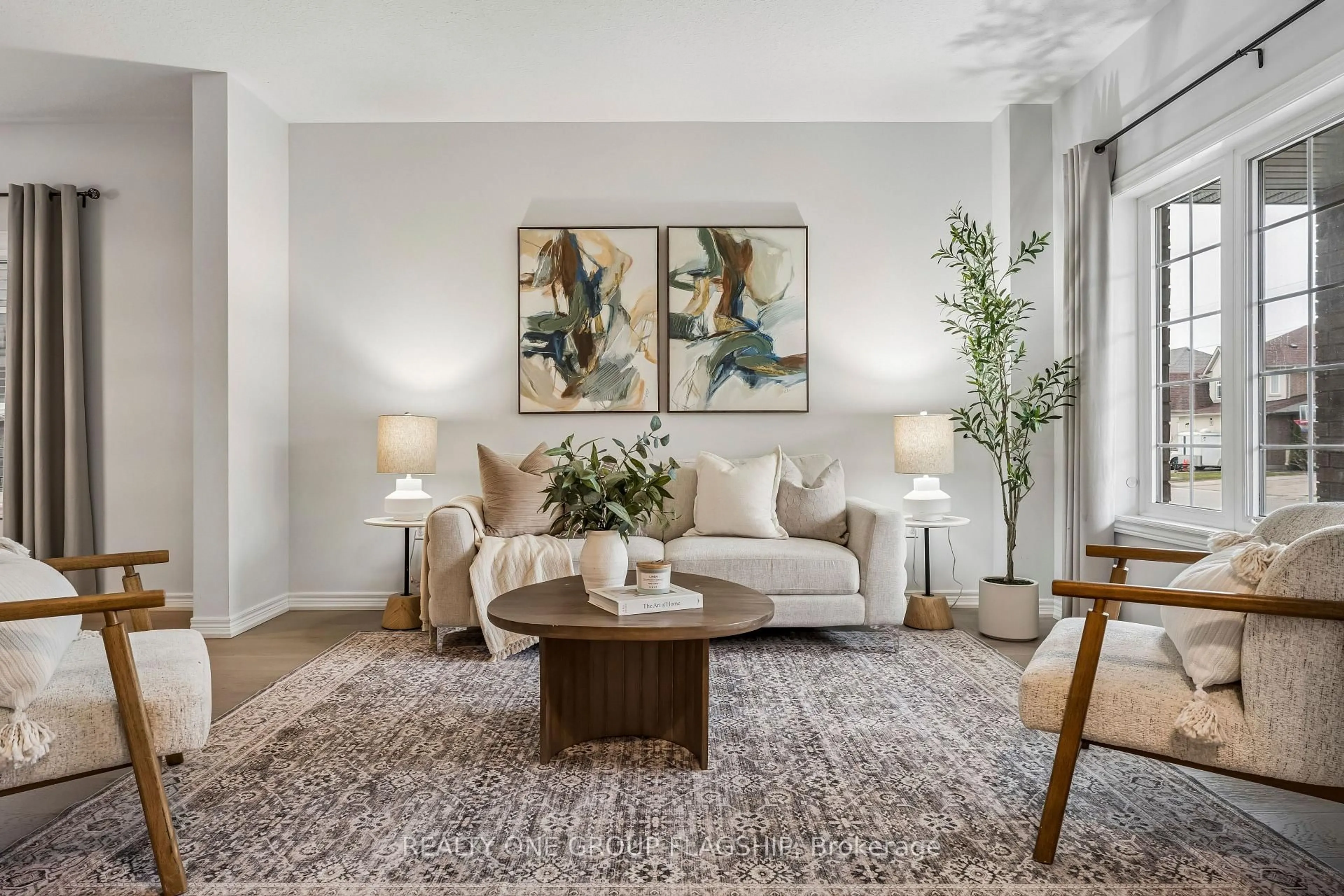 Living room with furniture, unknown for 87 Dolomiti Crt, Hamilton Ontario L0R 1P0