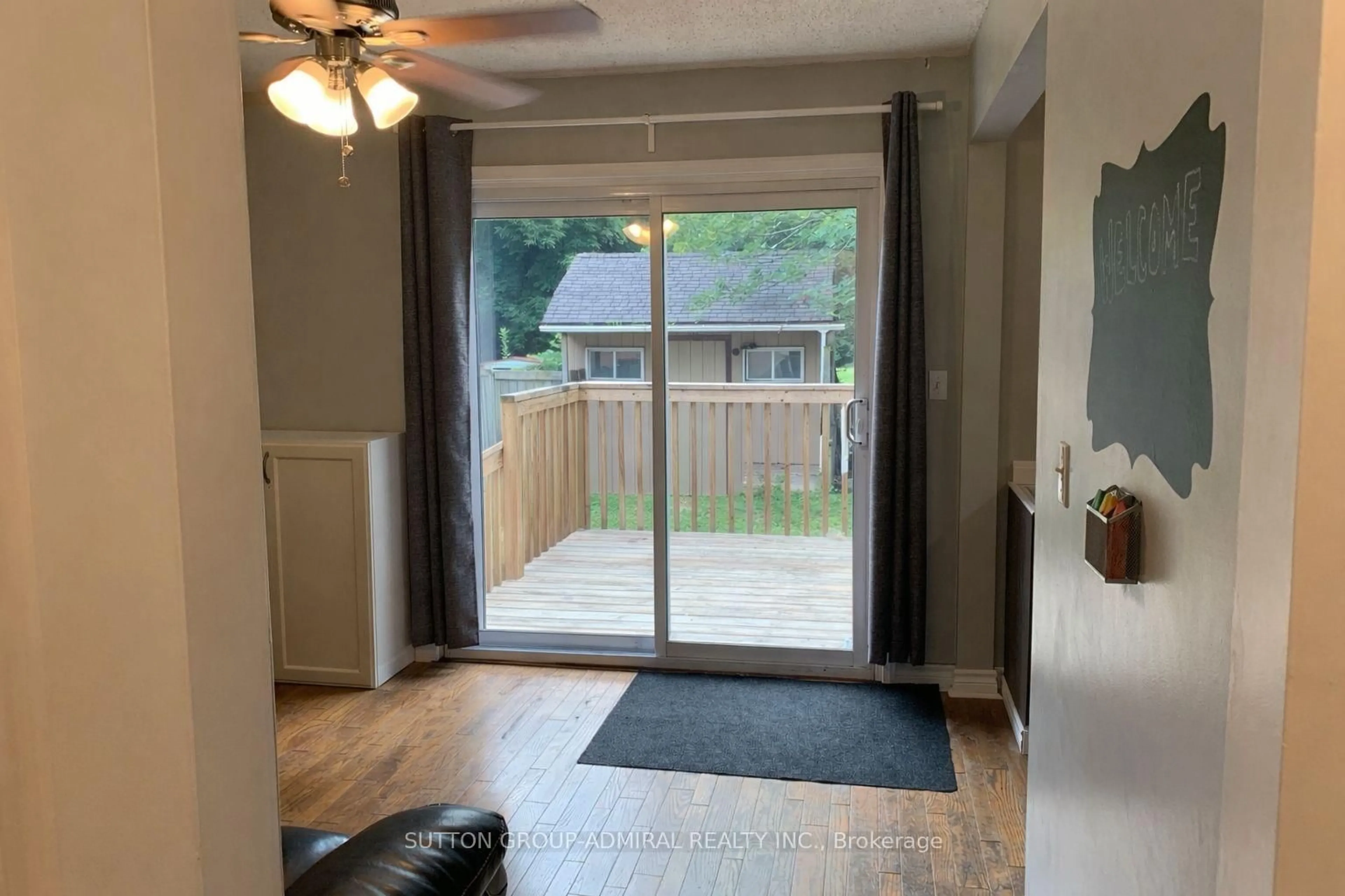 A pic of a room for 101 Merna Ave, Hamilton Ontario L8S 2L1