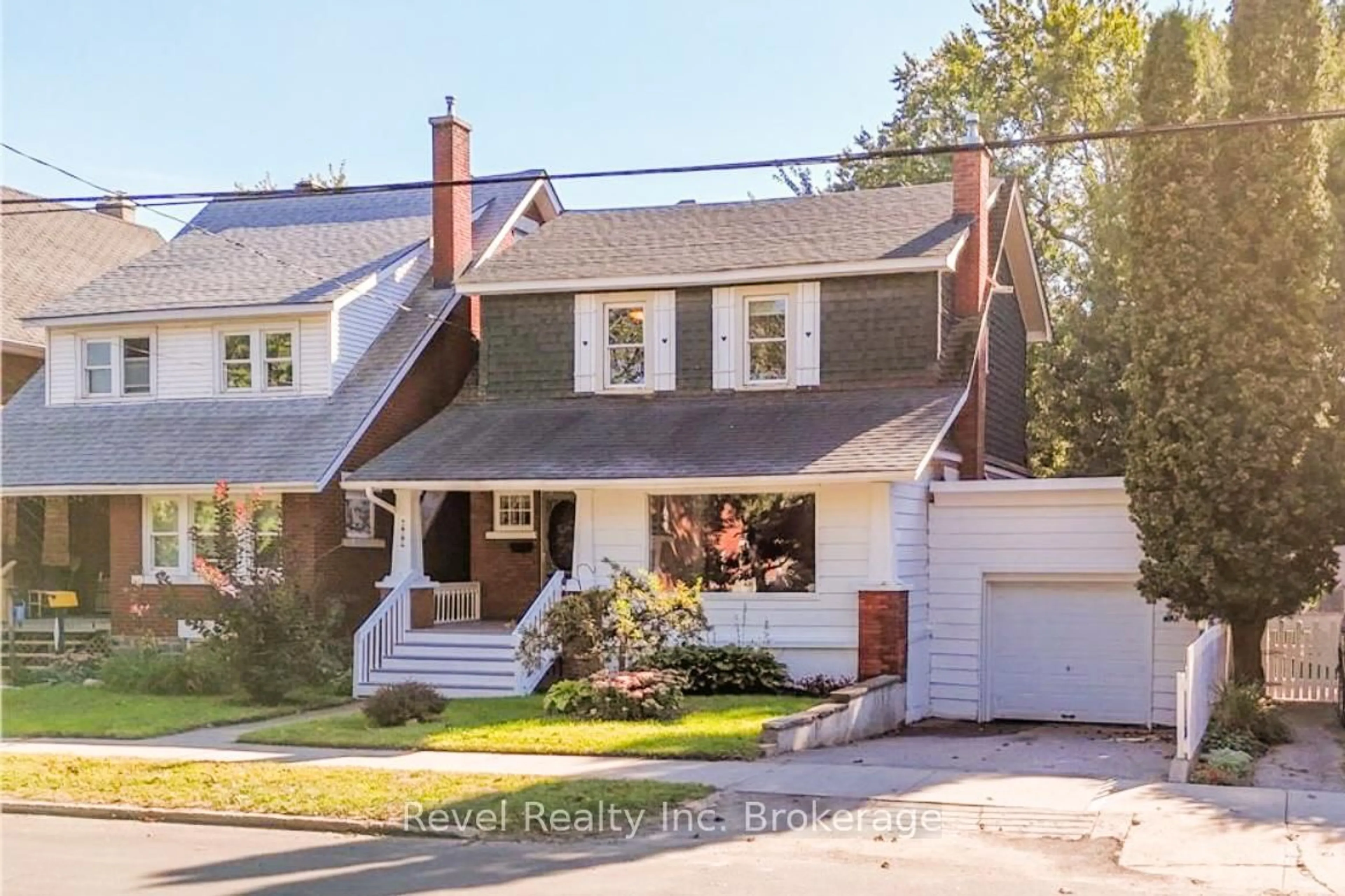 Unknown for 867 Mcintyre St, North Bay Ontario P1B 3A2