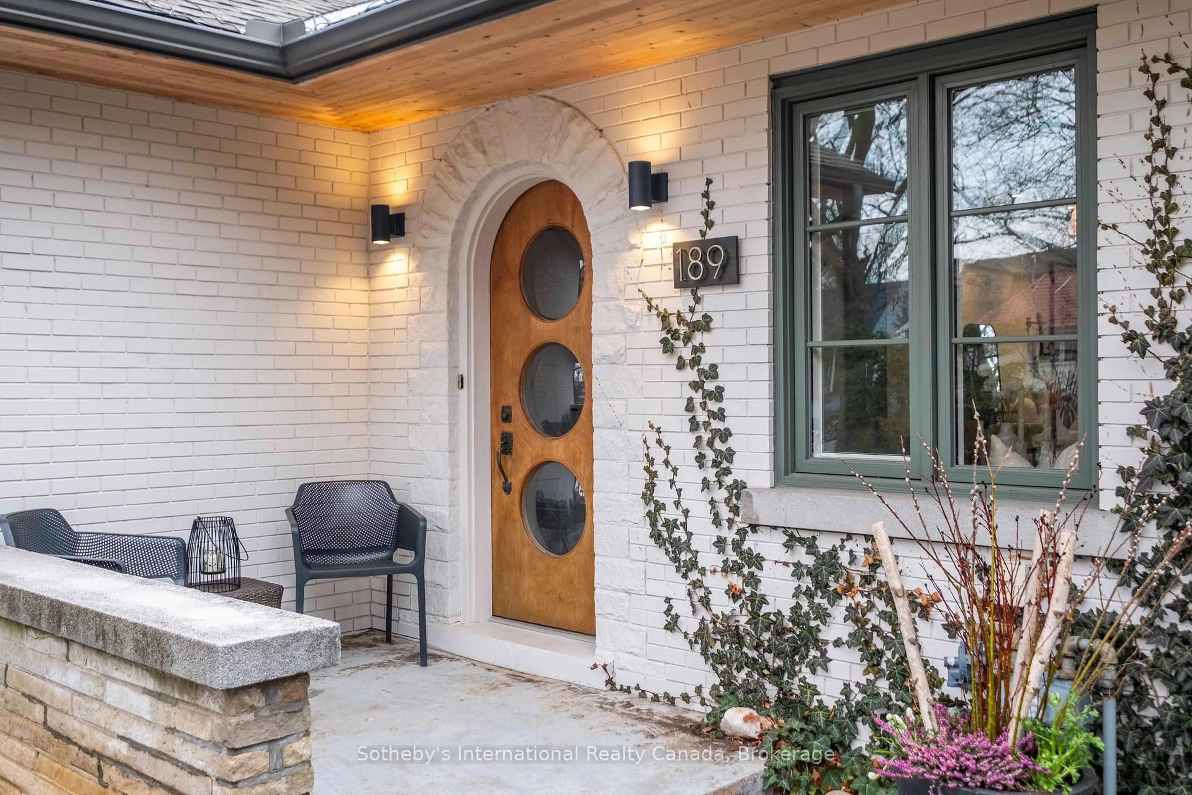 Home with brick exterior material, street for 189 Forsyth Dr, Waterloo Ontario N2L 1A1