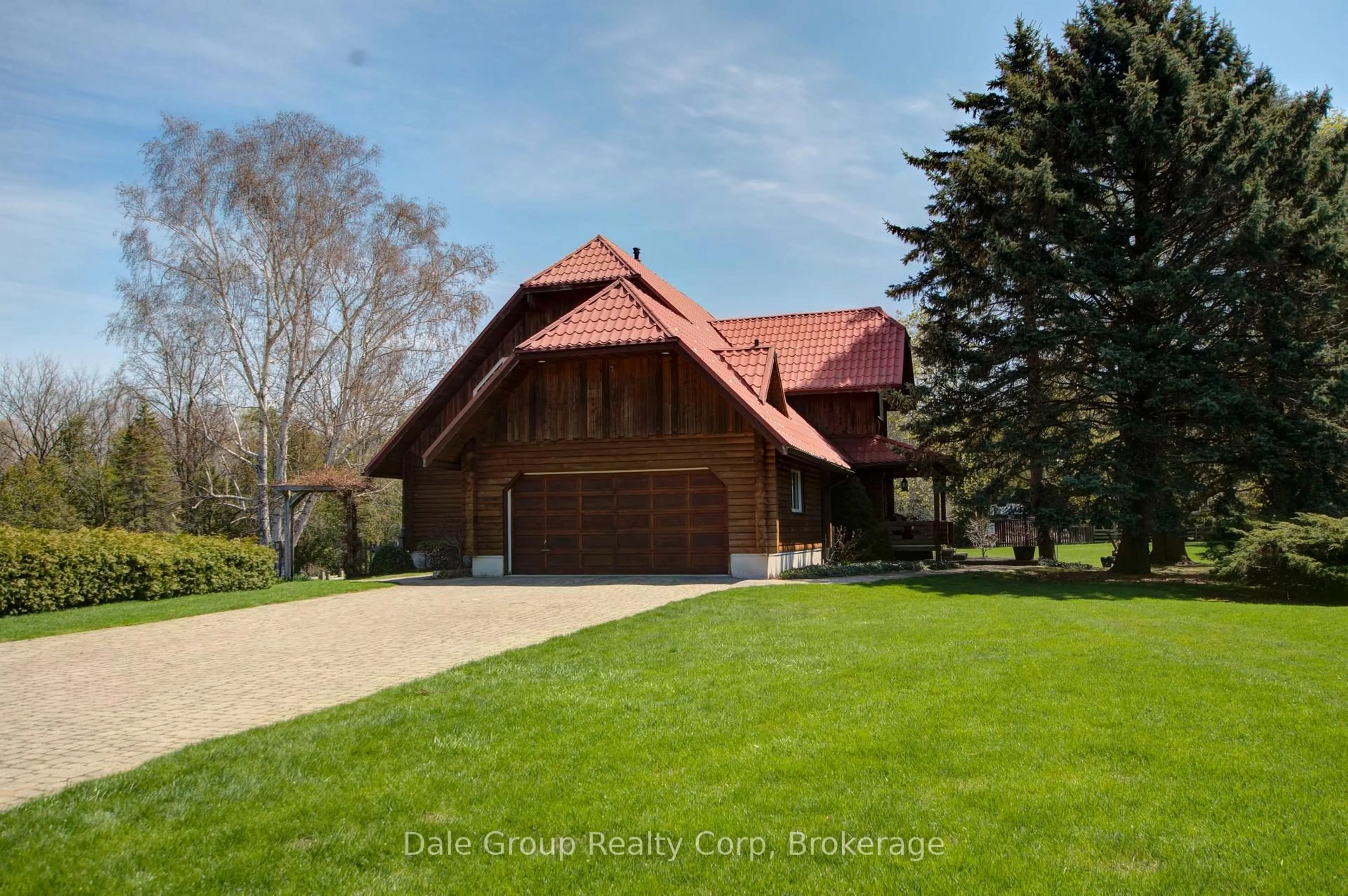 A pic from outside/outdoor area/front of a property/back of a property/a pic from drone, street for 81283 Galt Pl, Goderich Ontario N7A 3Y1