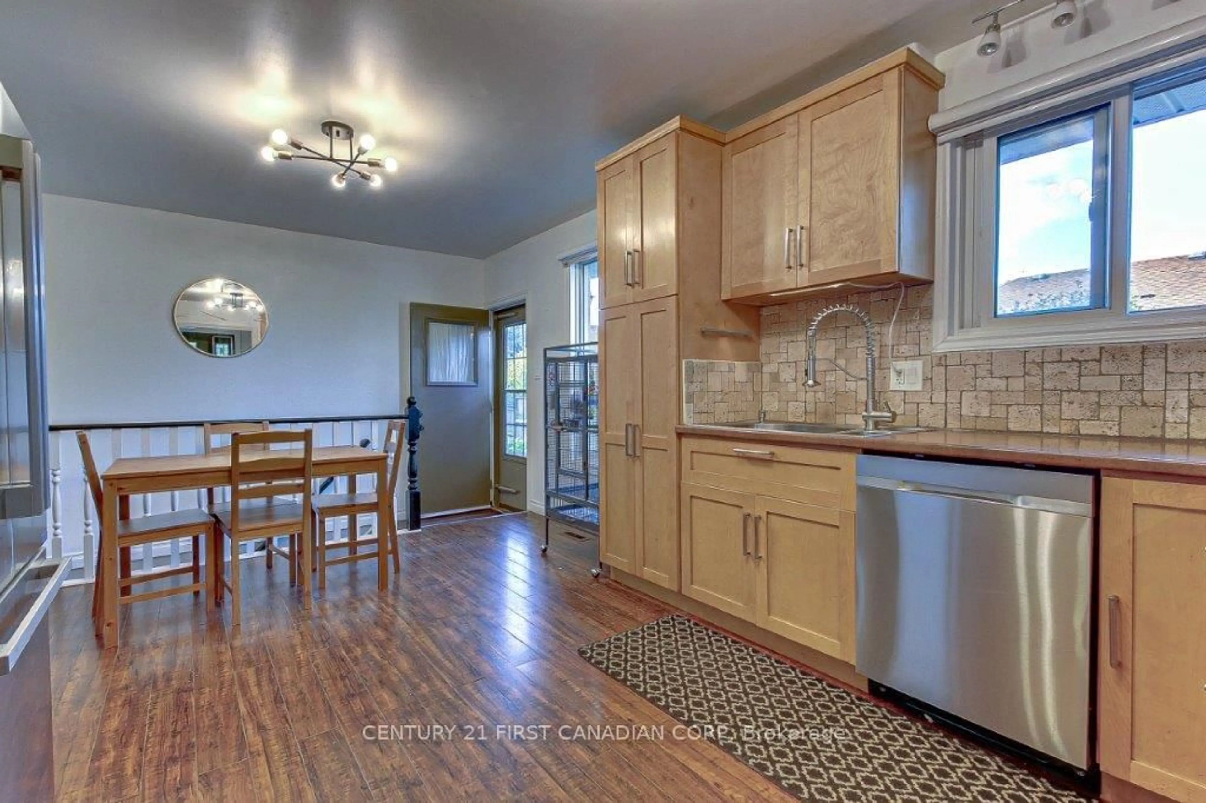 Open concept kitchen, unknown for 67 Weymouth Dr, London East Ontario N5V 4E3