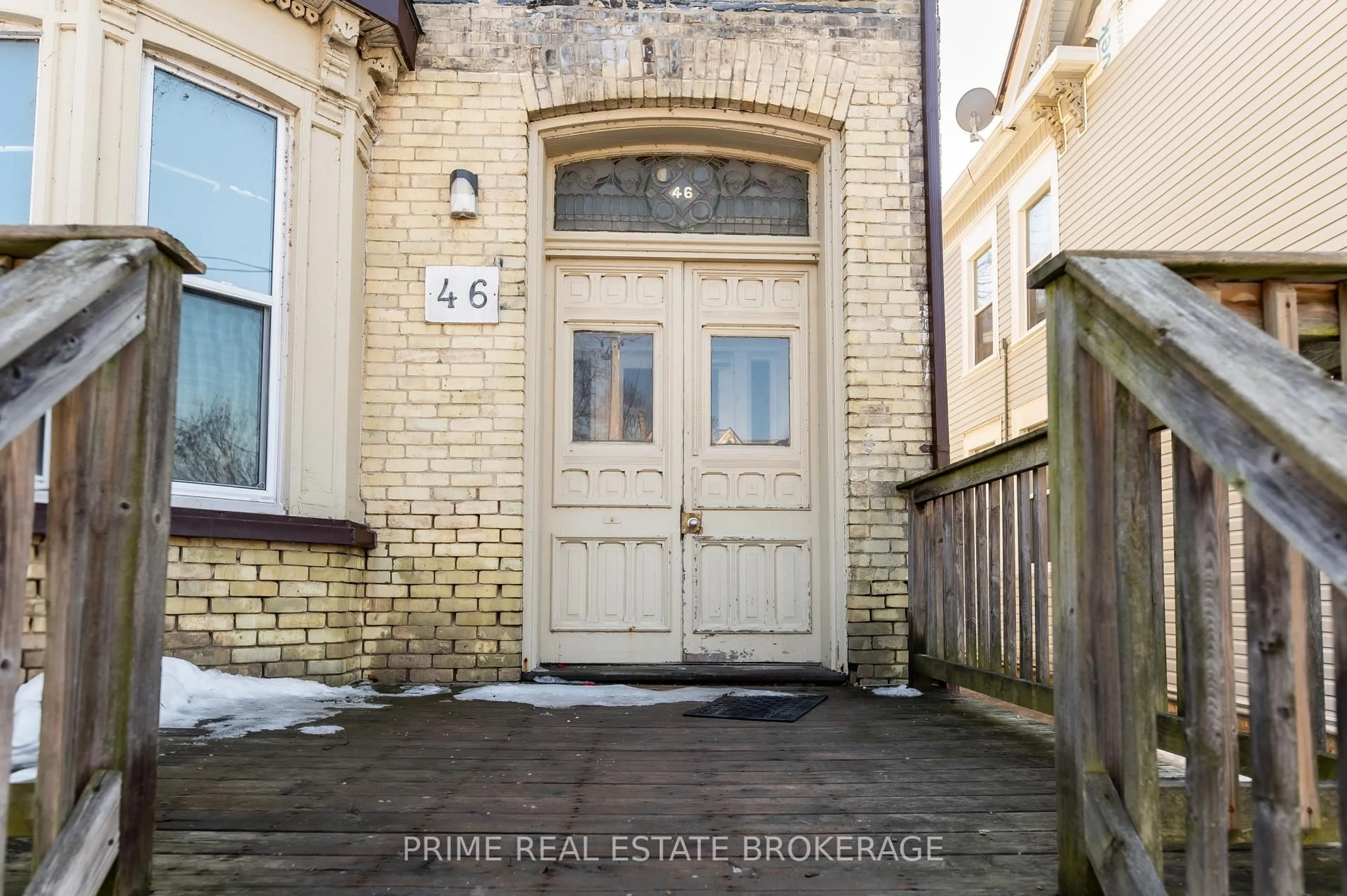 Indoor entryway for 46 Stanley St, London South Ontario N6C 1B1