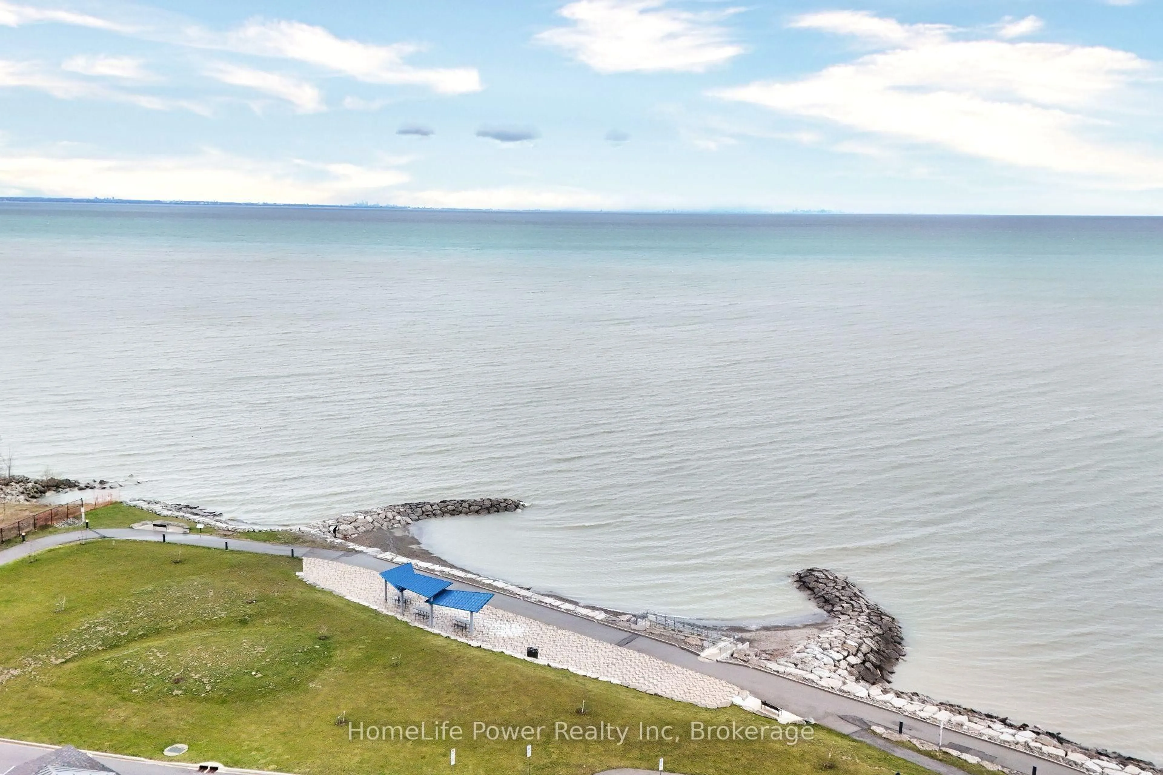 A pic from outside/outdoor area/front of a property/back of a property/a pic from drone, water/lake/river/ocean view for 79 Esplanade Lane, Grimsby Ontario L3M 0H2