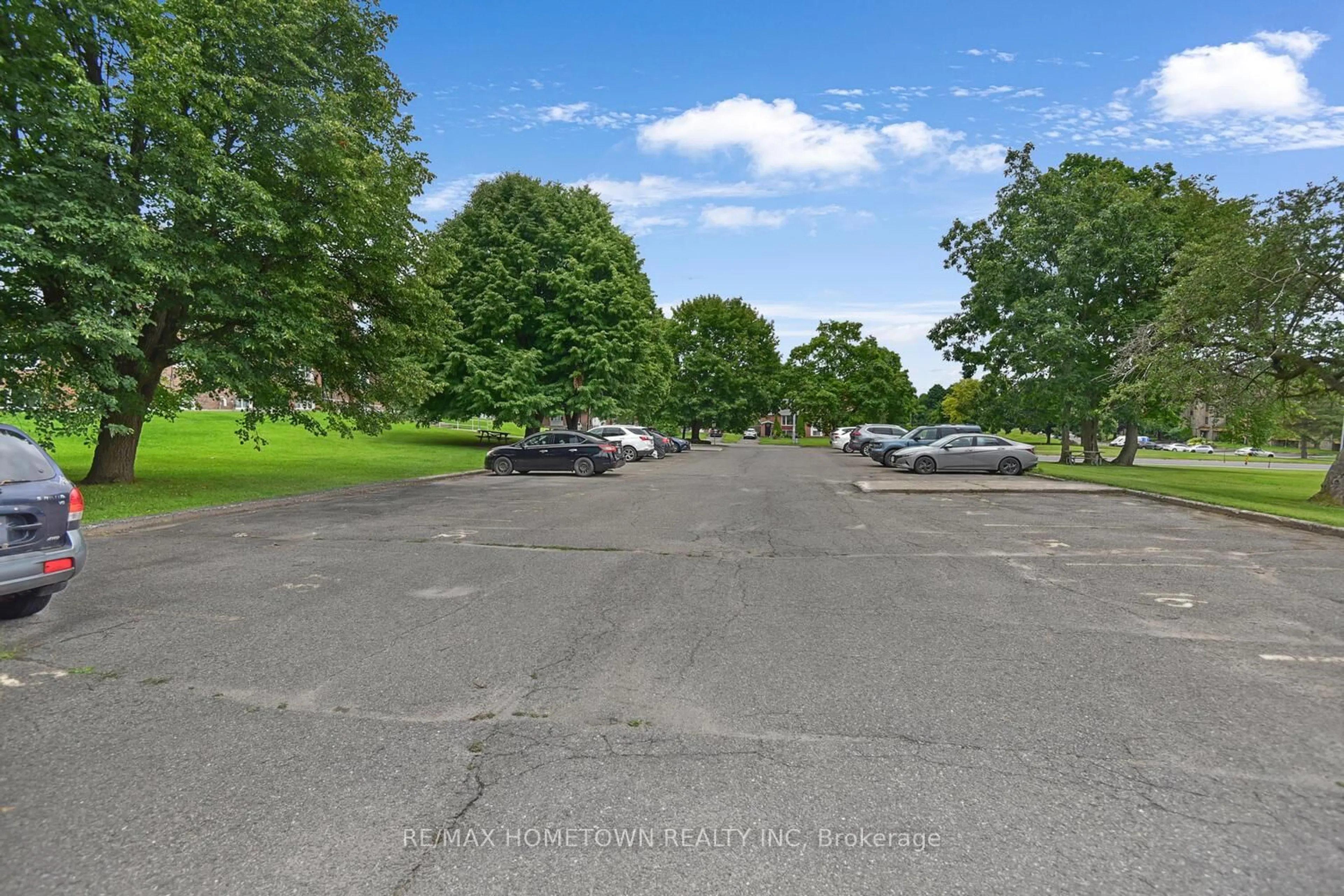 A pic from outside/outdoor area/front of a property/back of a property/a pic from drone, street for 815 Kyle Crt #310, Brockville Ontario K6V 6J7
